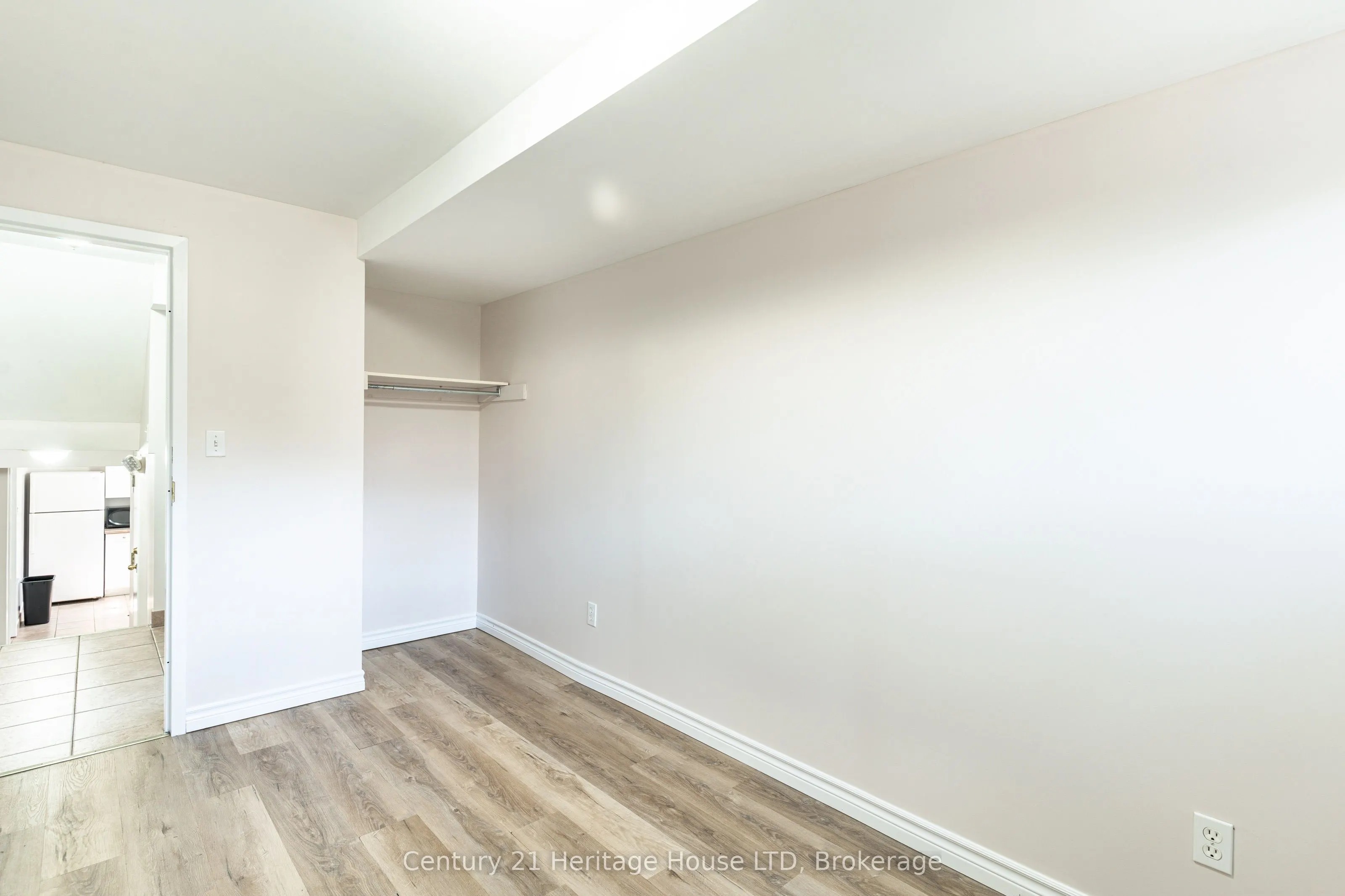 387 First Avenue N
