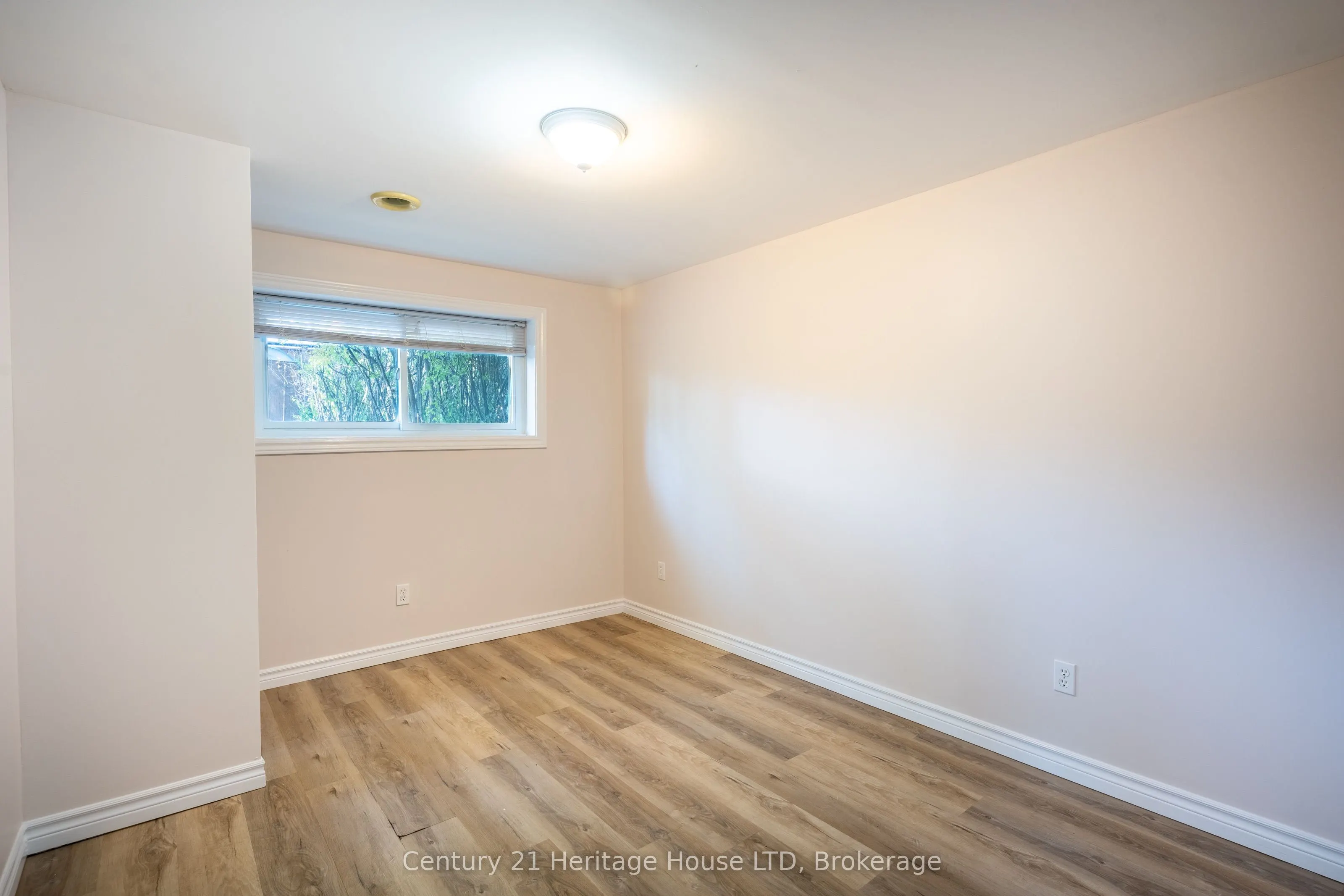 387 First Avenue N