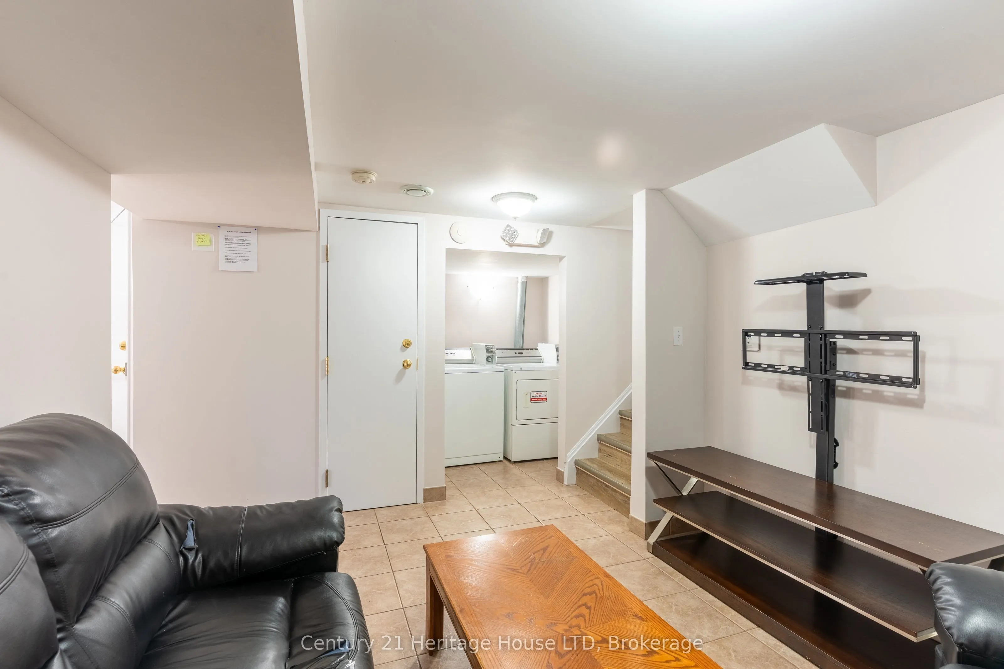 387 First Avenue N