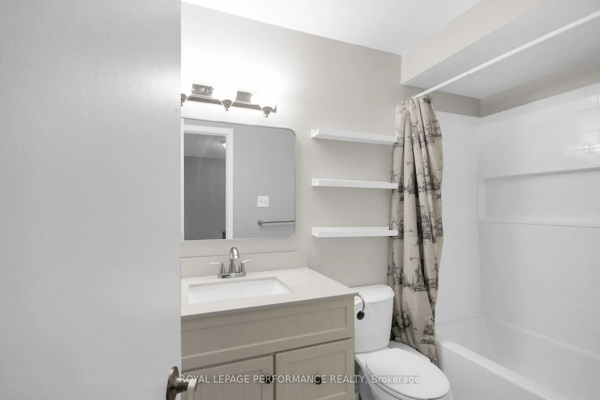 360 Woodfield Drive, #21