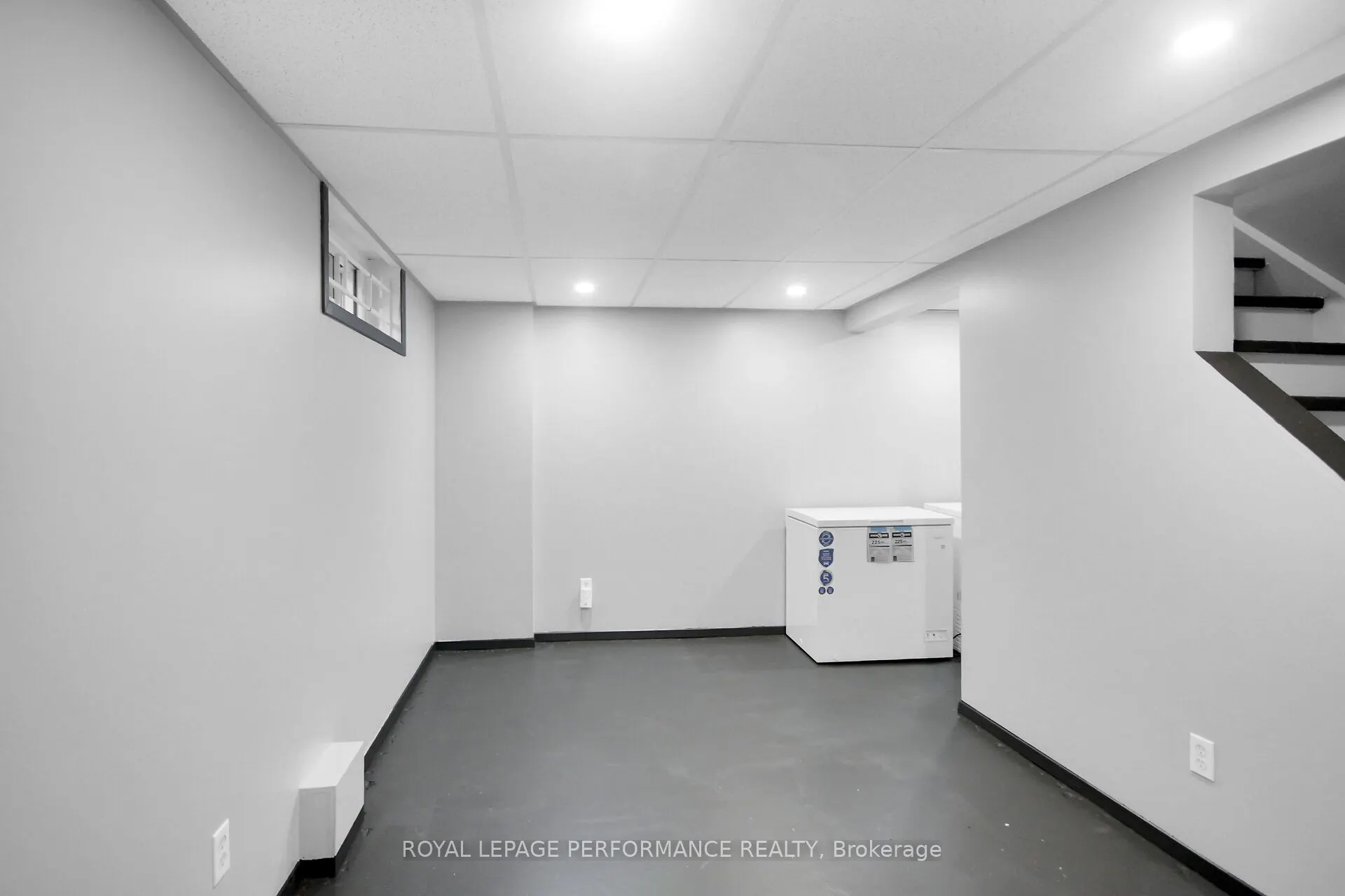 360 Woodfield Drive, #21