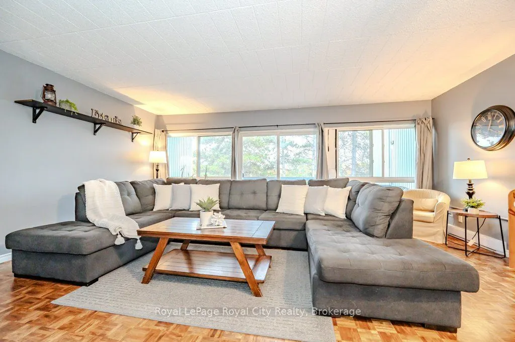 105 Conroy Crescent, #511