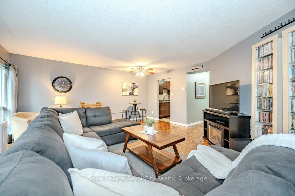 105 Conroy Crescent, #511