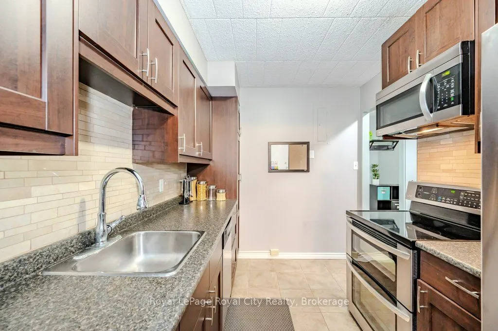 105 Conroy Crescent, #511