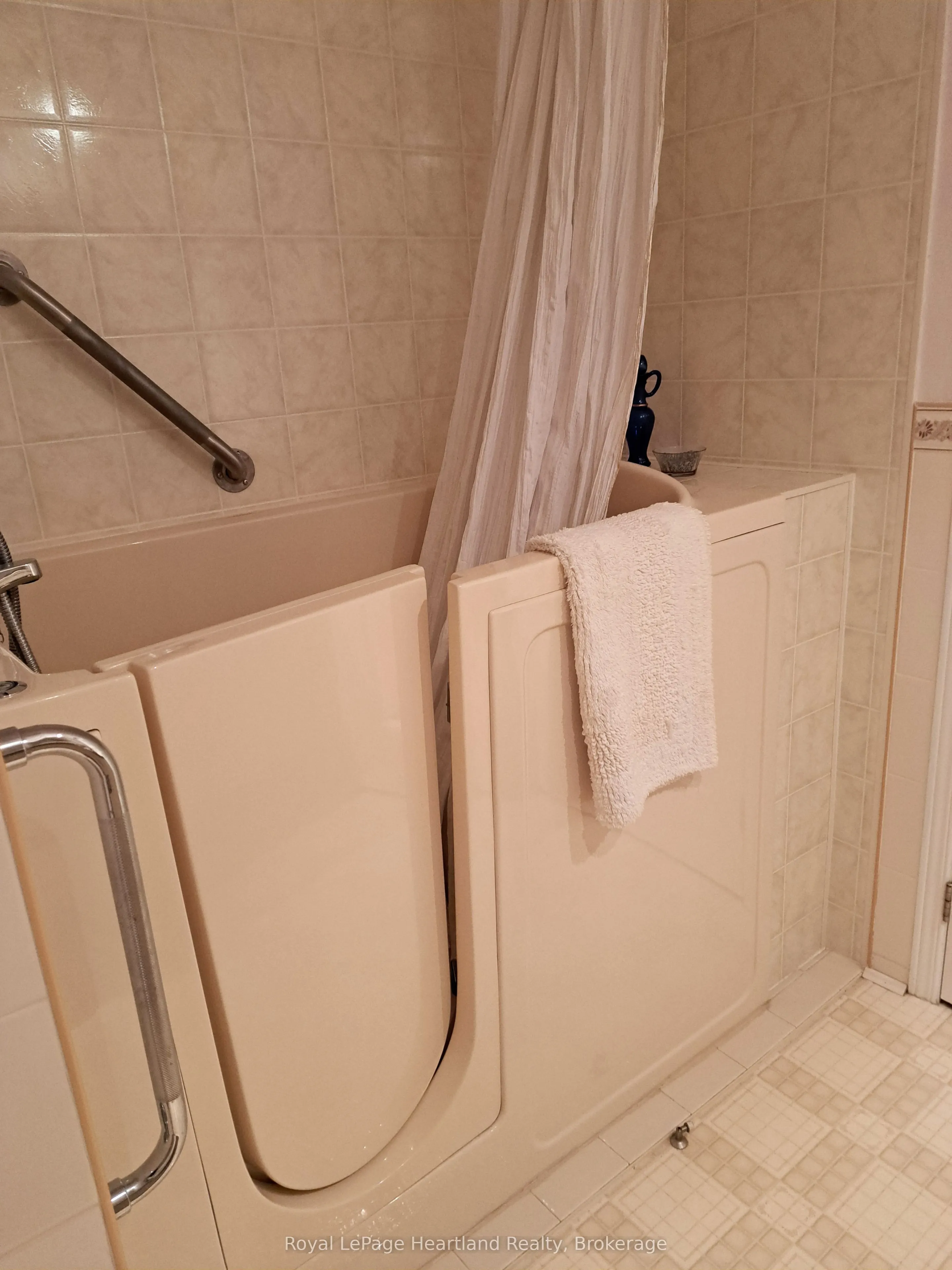 11 STEWART Street, #2