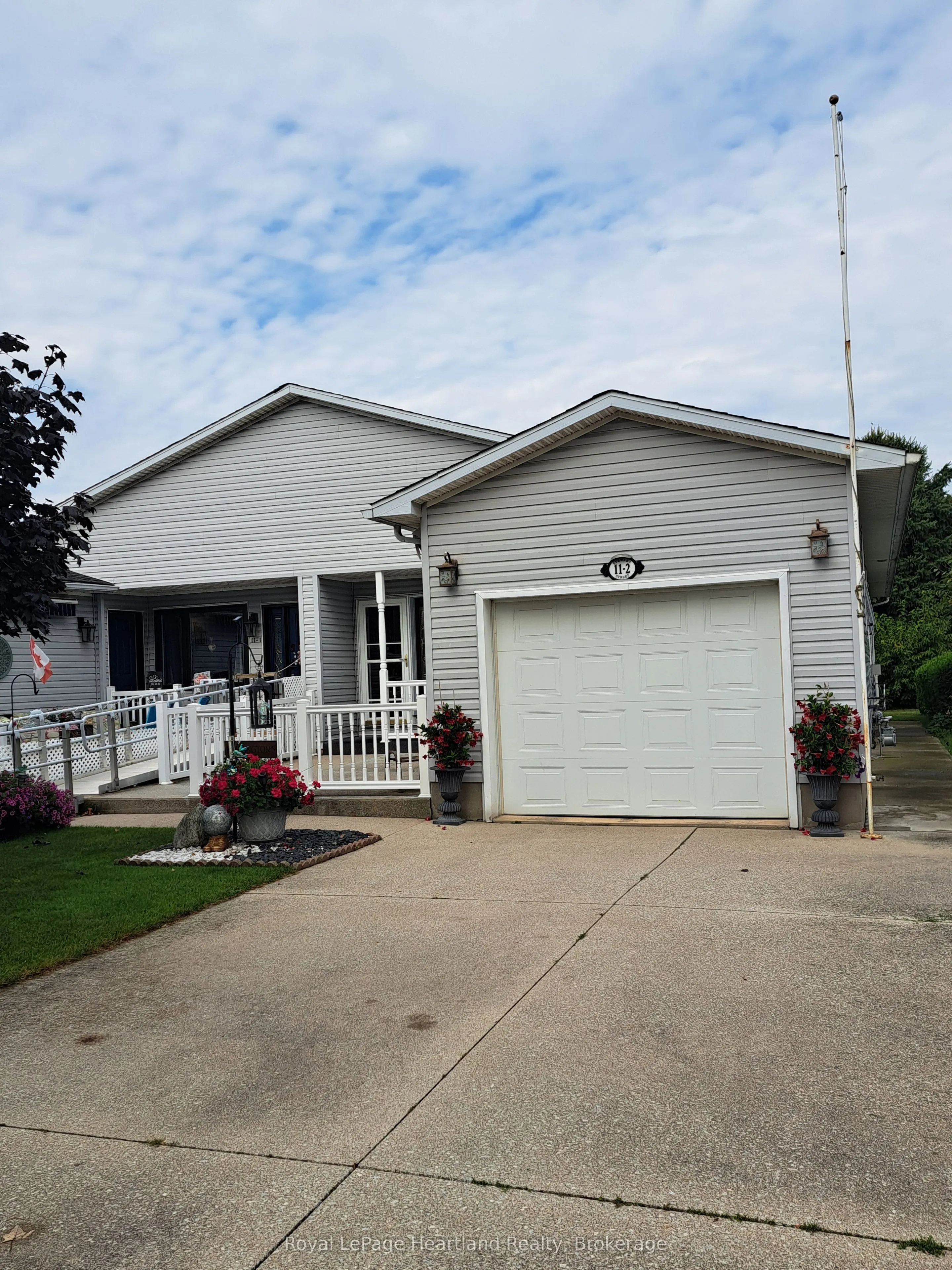 11 STEWART Street, #2