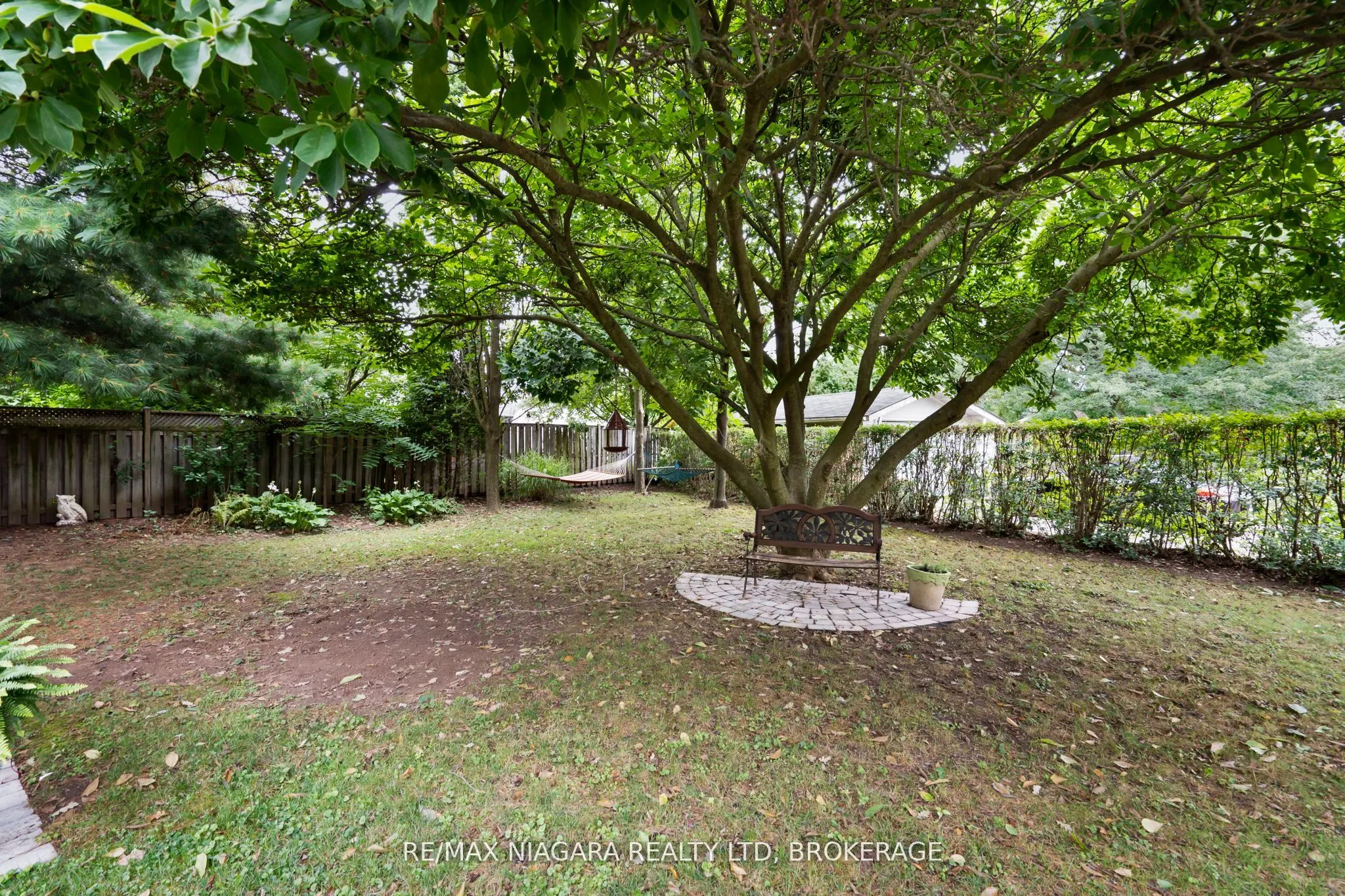 3416 Sheppard Crescent