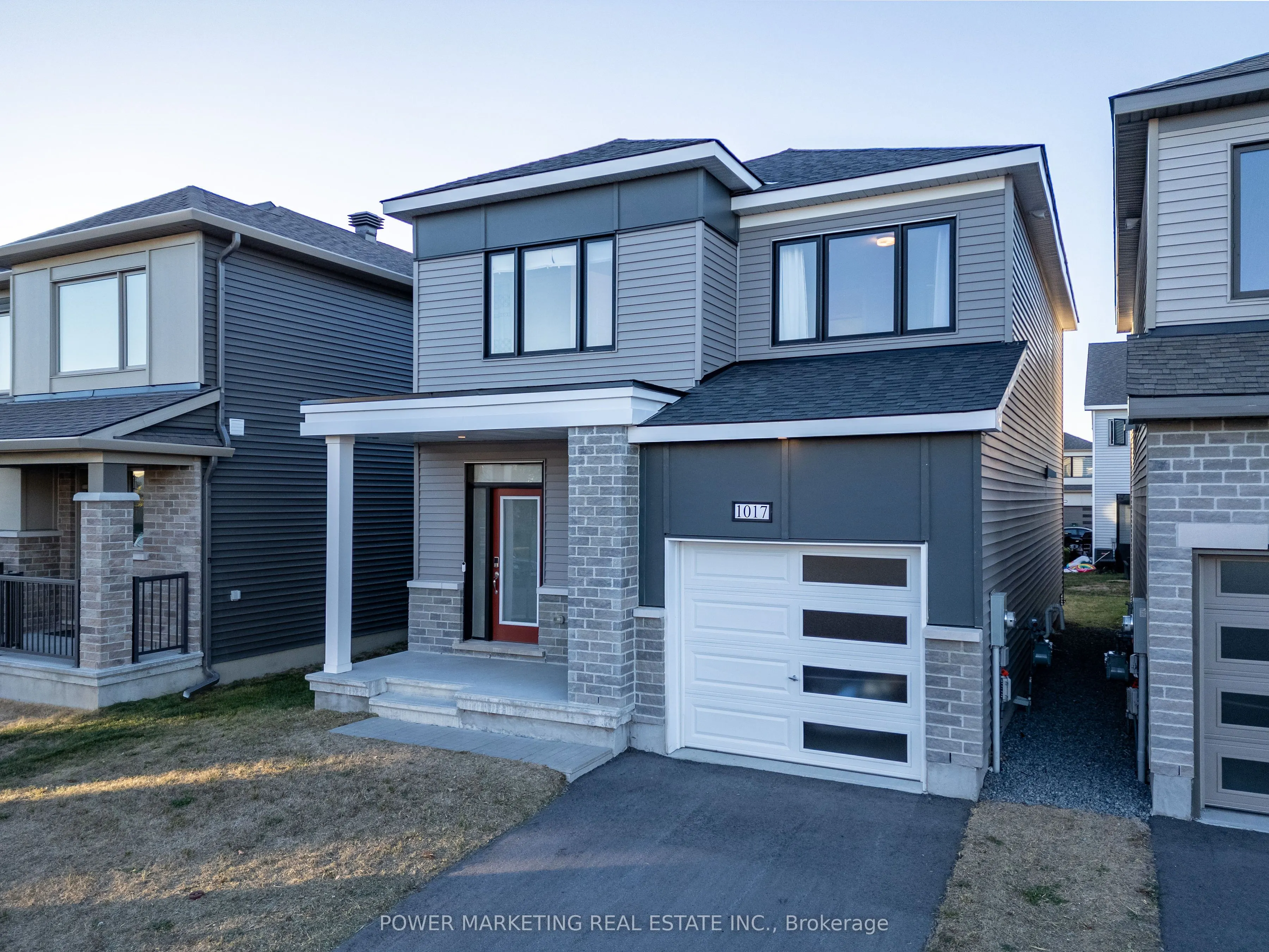 1017 Curraglass Walk
