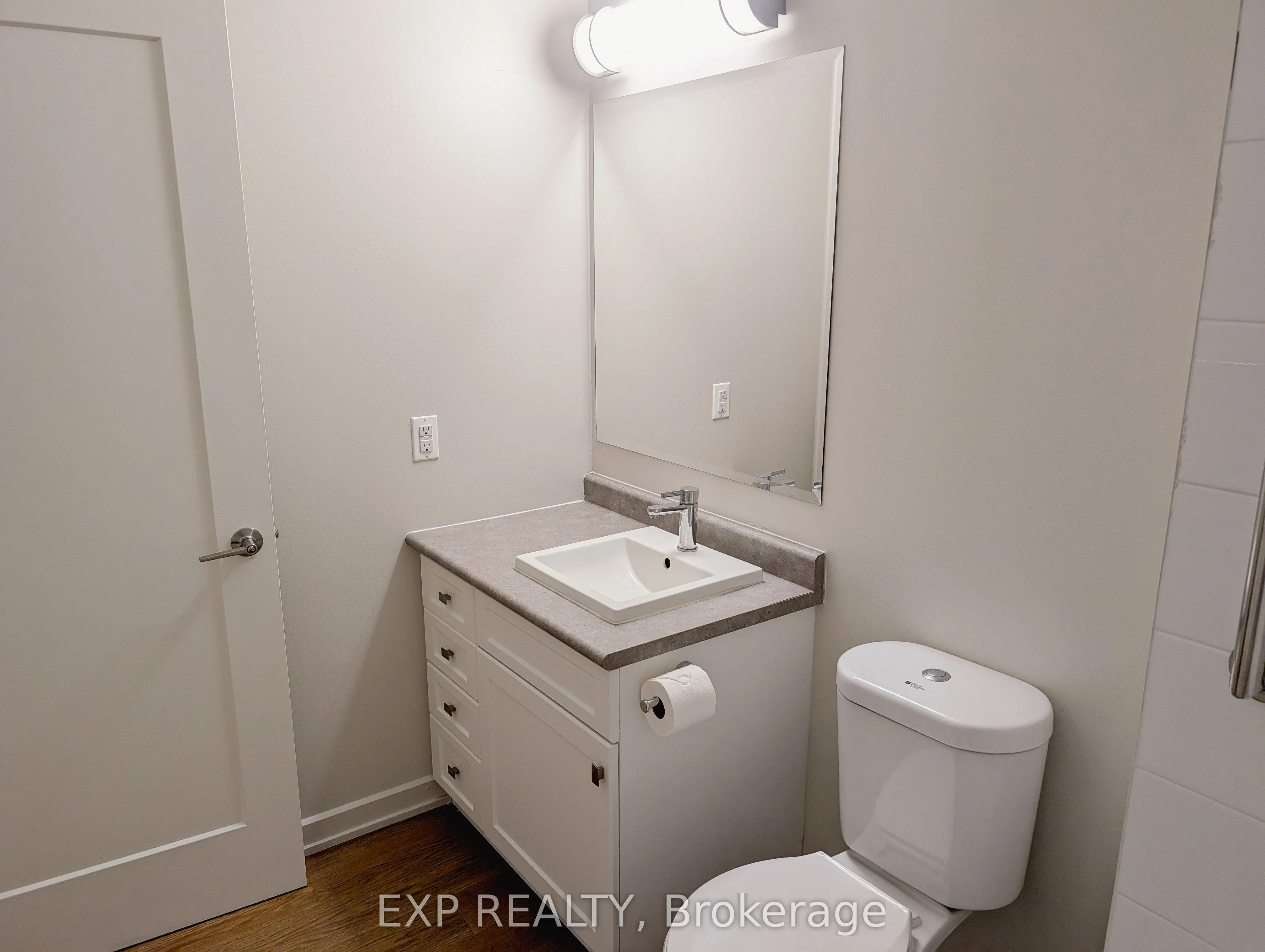 1300 Richmond Road, #407