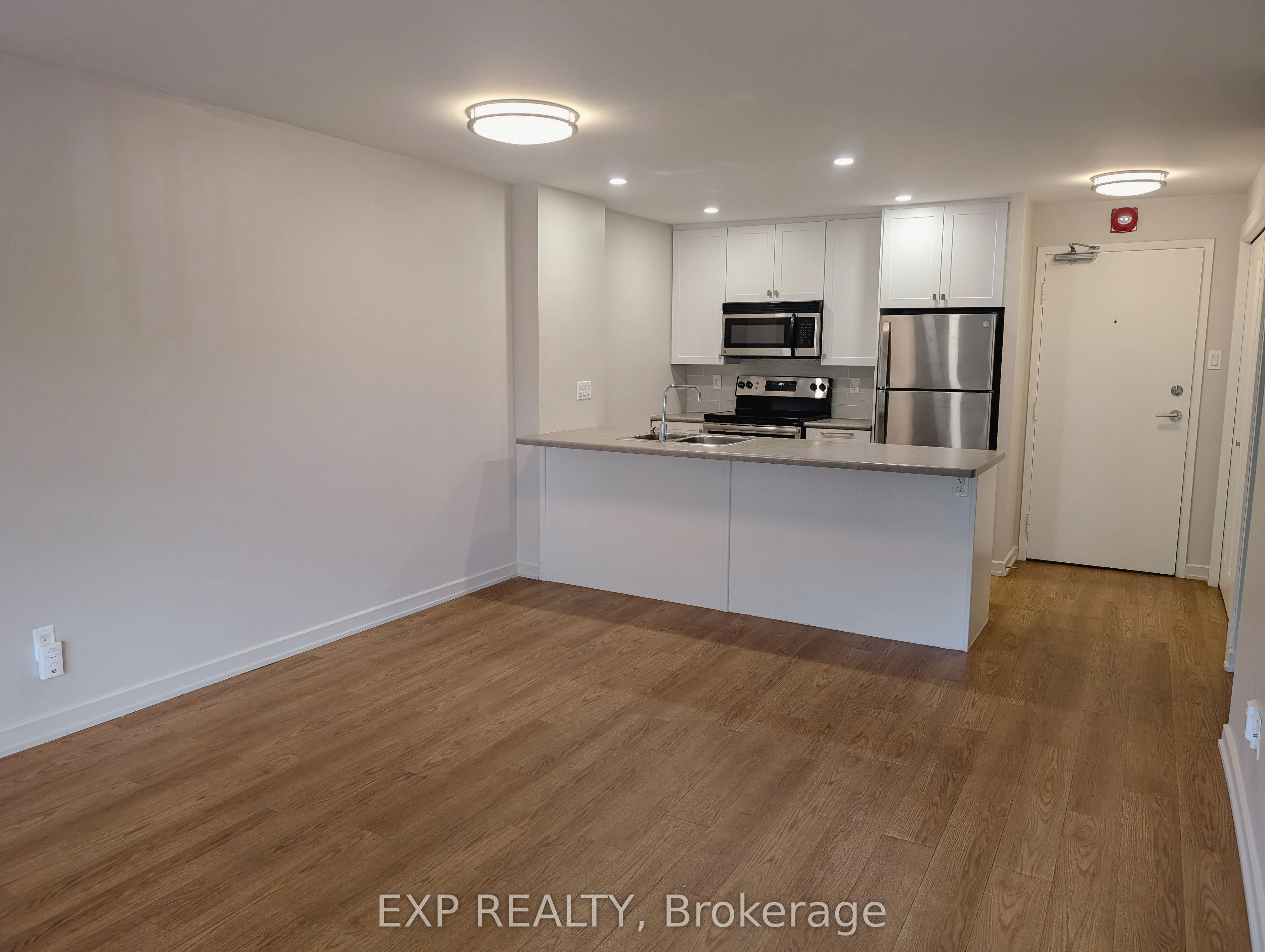1300 Richmond Road, #407
