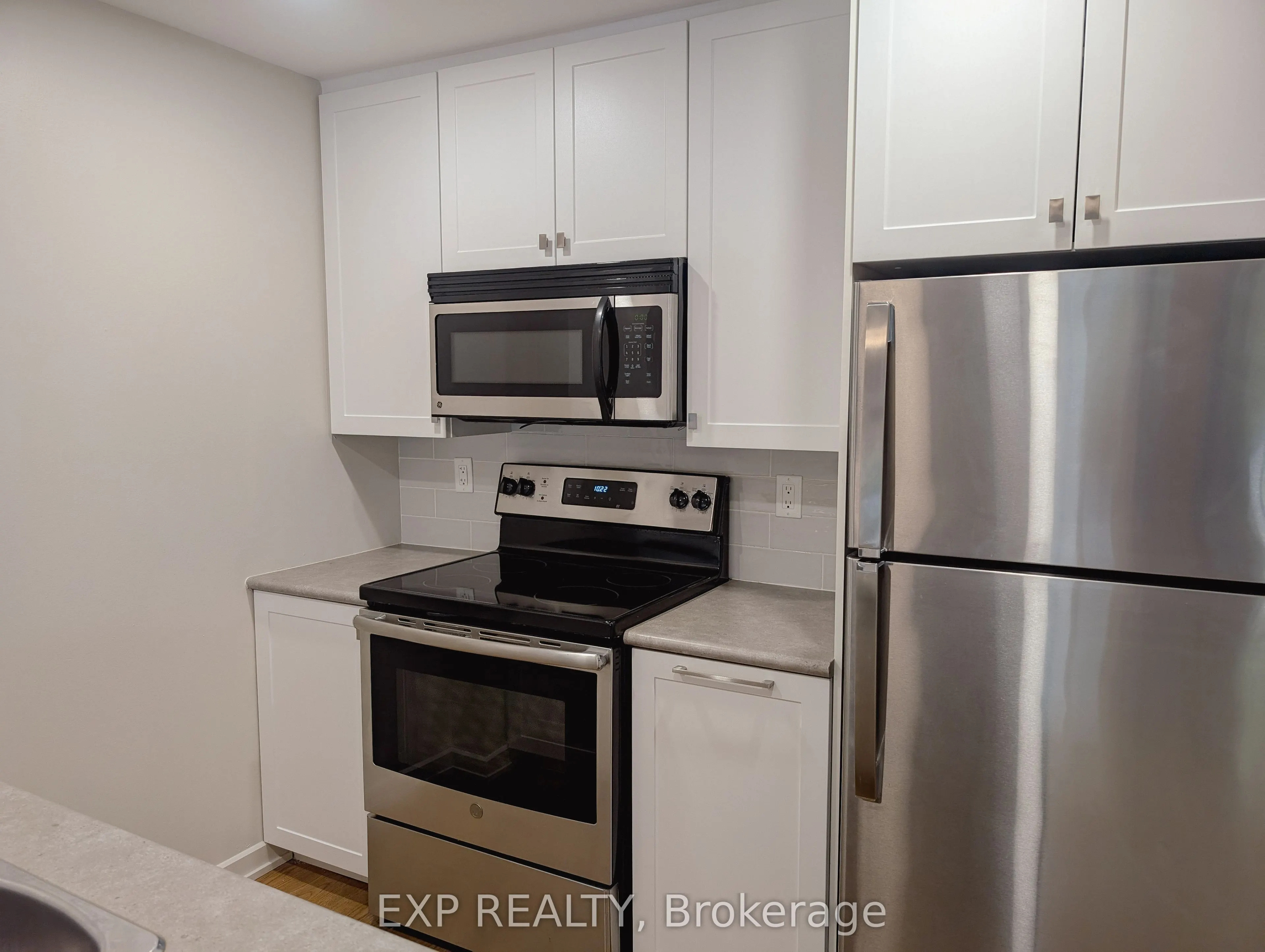 1300 Richmond Road, #407