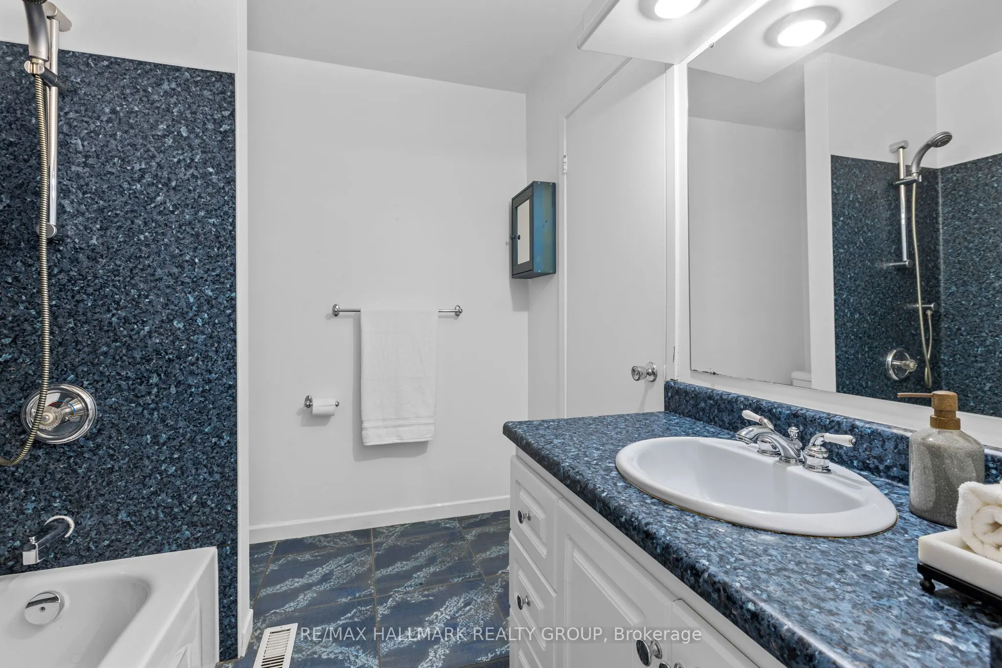 7 Naismith Crescent