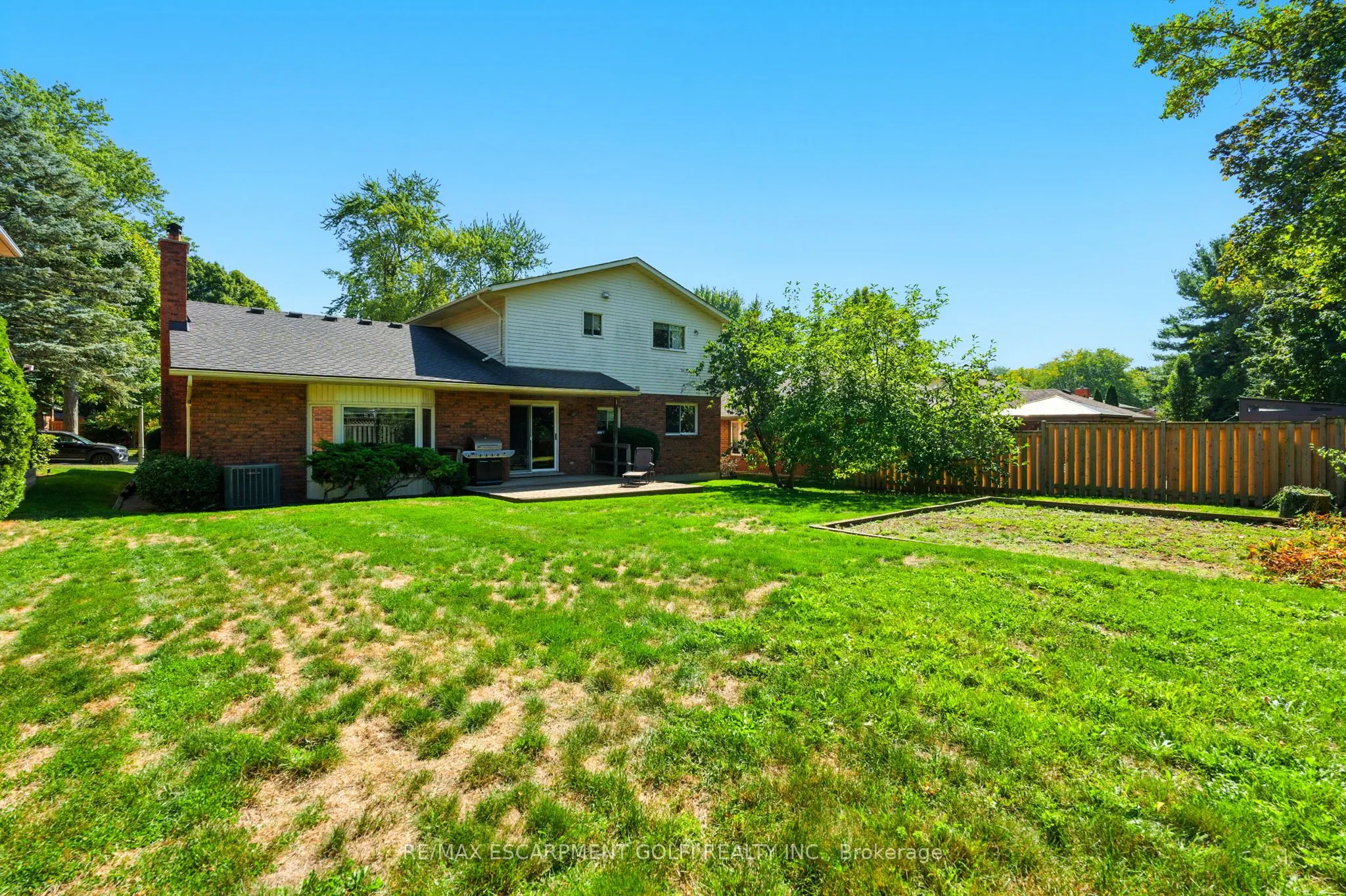 32 Deerpark Crescent