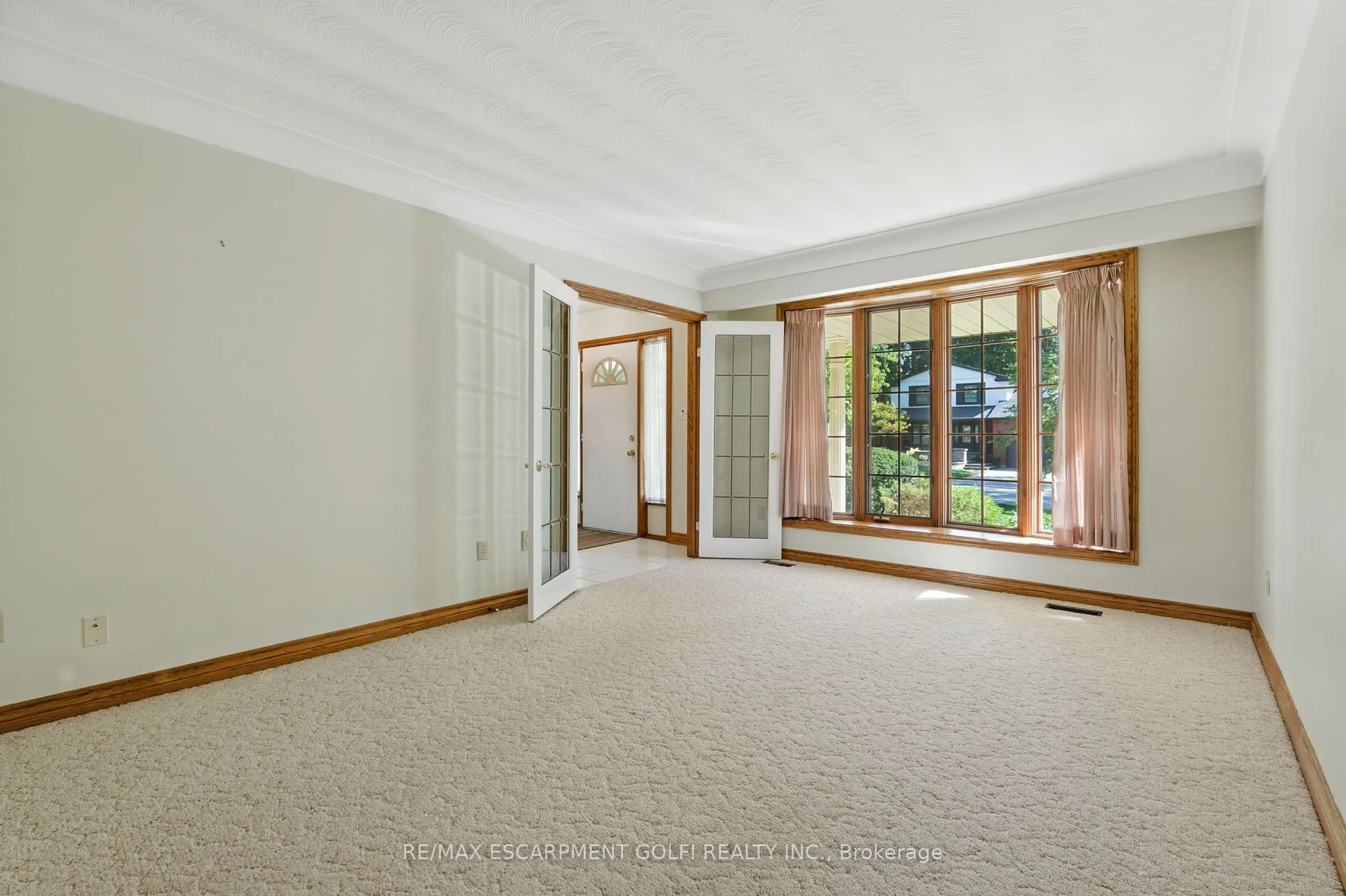32 Deerpark Crescent