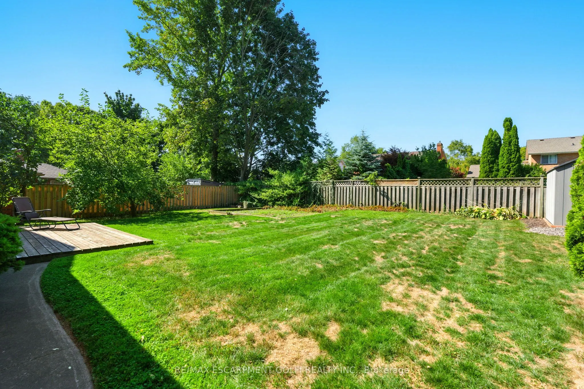 32 Deerpark Crescent