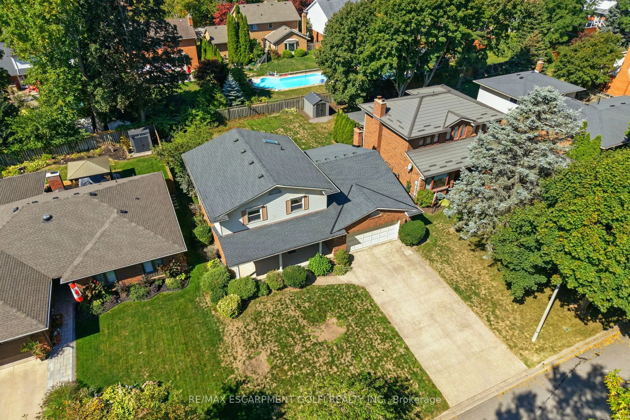 32 Deerpark Crescent