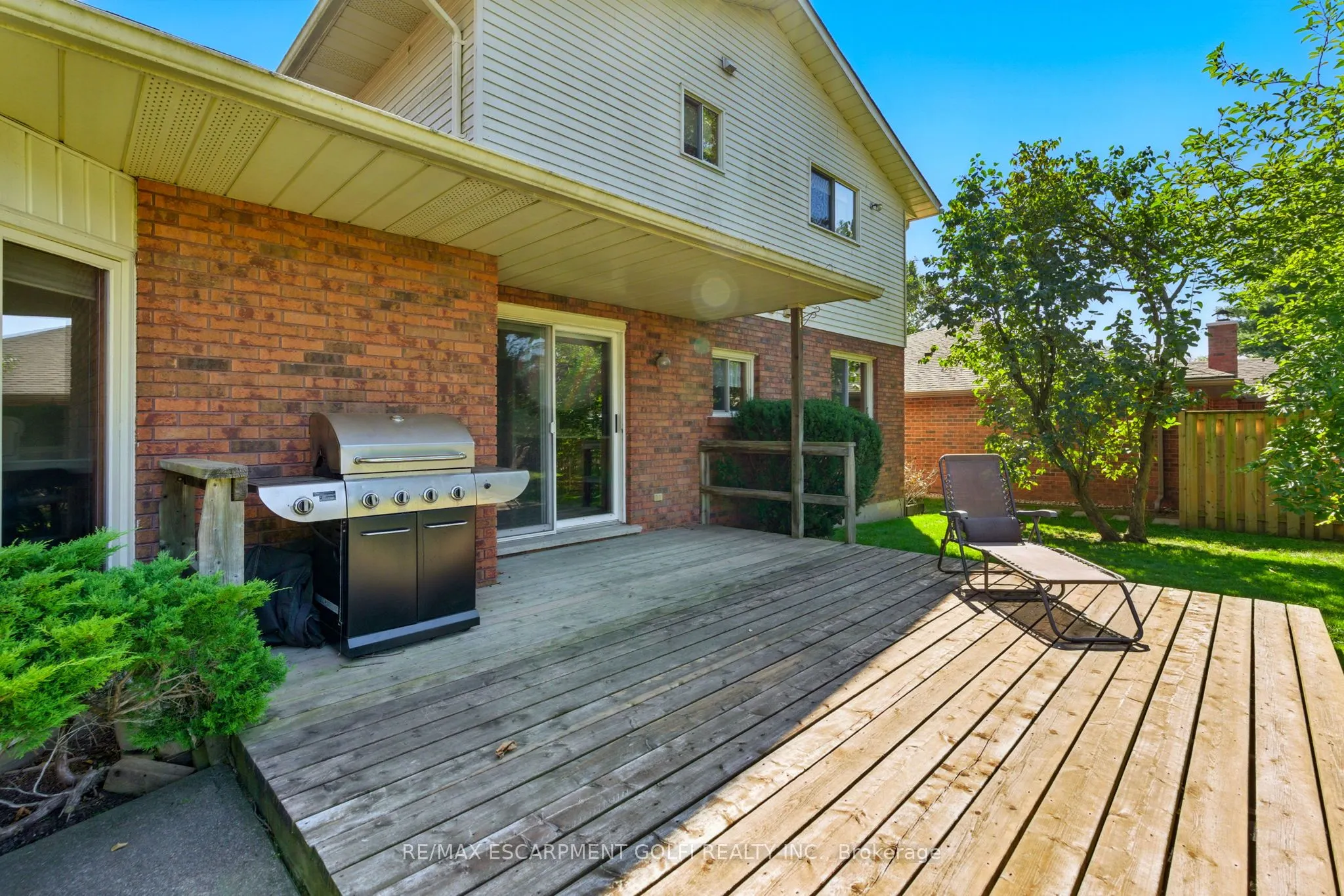 32 Deerpark Crescent