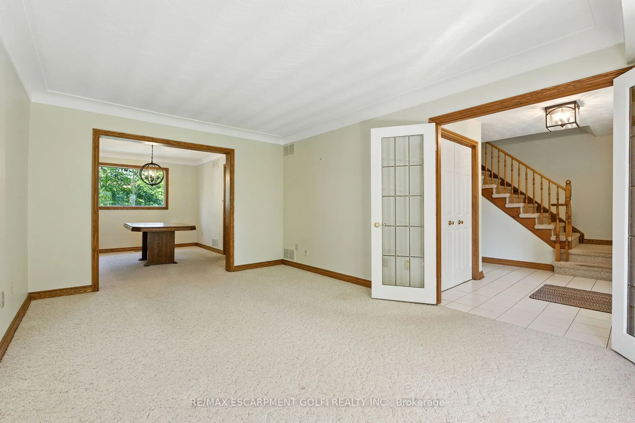 32 Deerpark Crescent