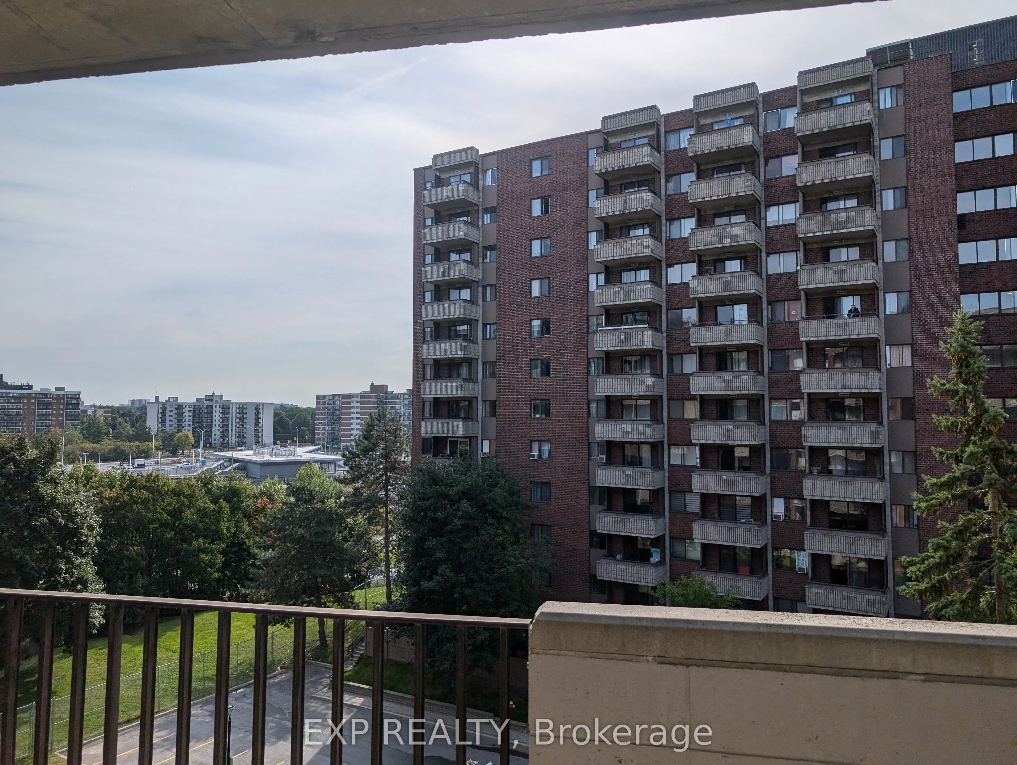 1320 Richmond Road, #617