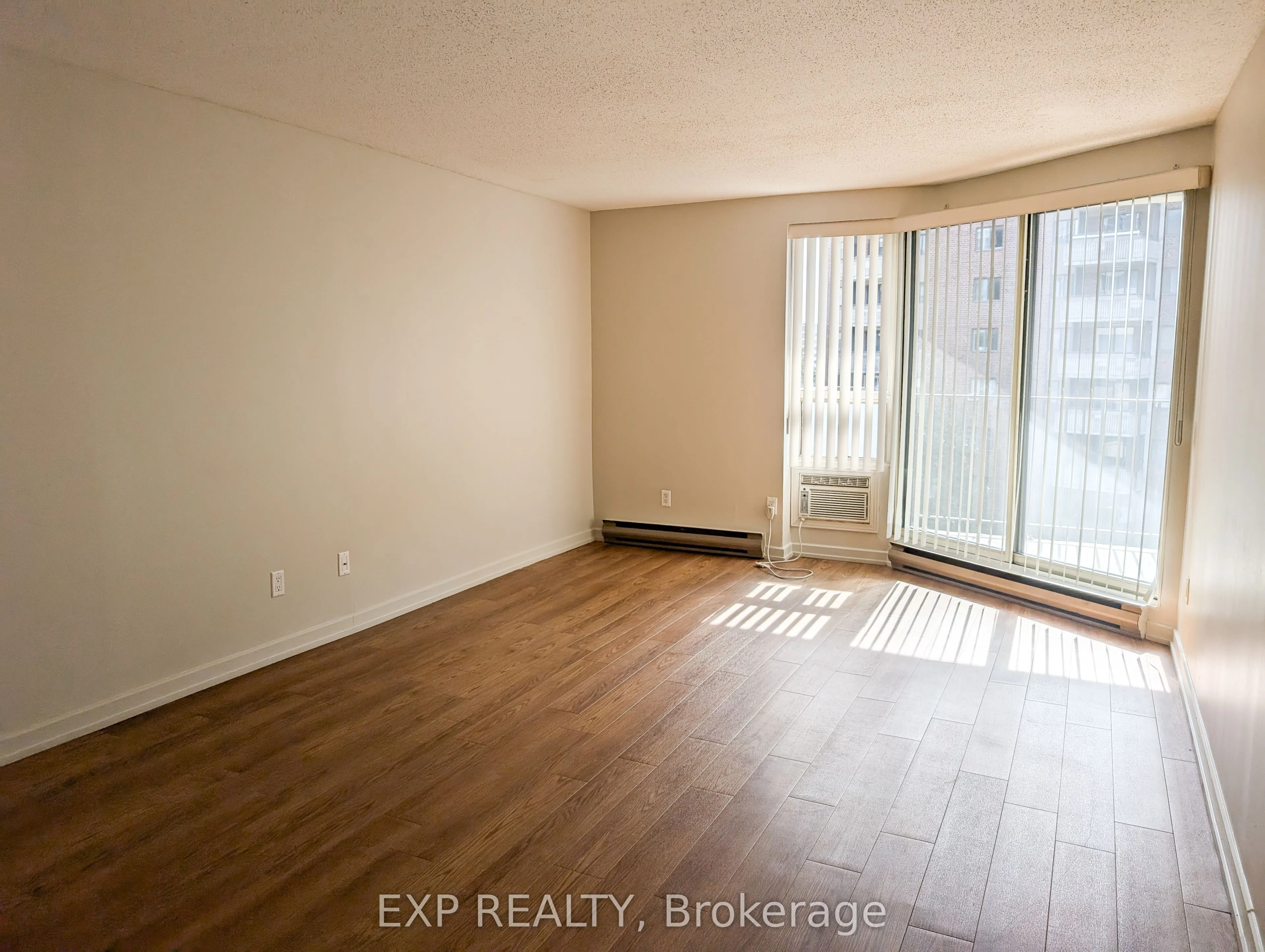 1320 Richmond Road, #617
