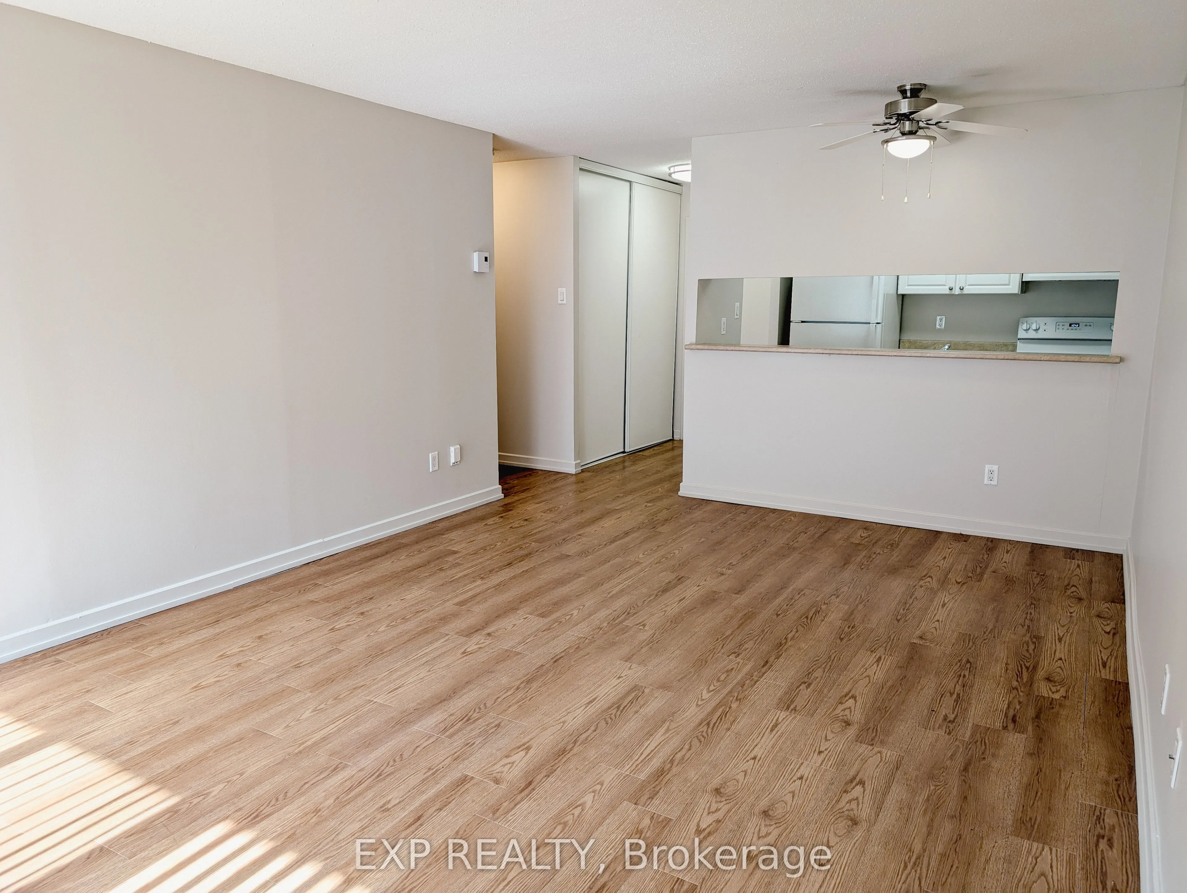 1320 Richmond Road, #617