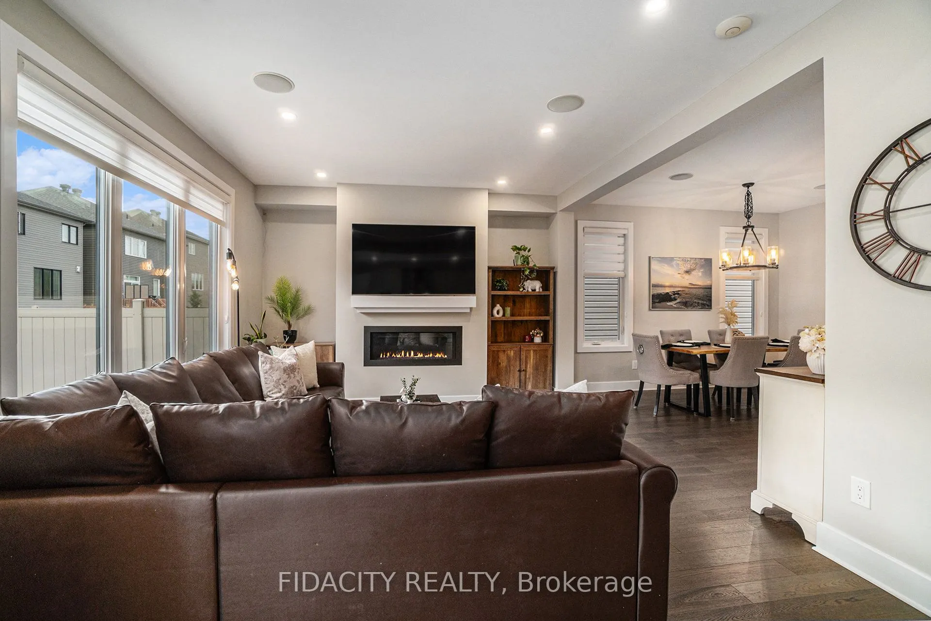 644 Eagle Crest Heights