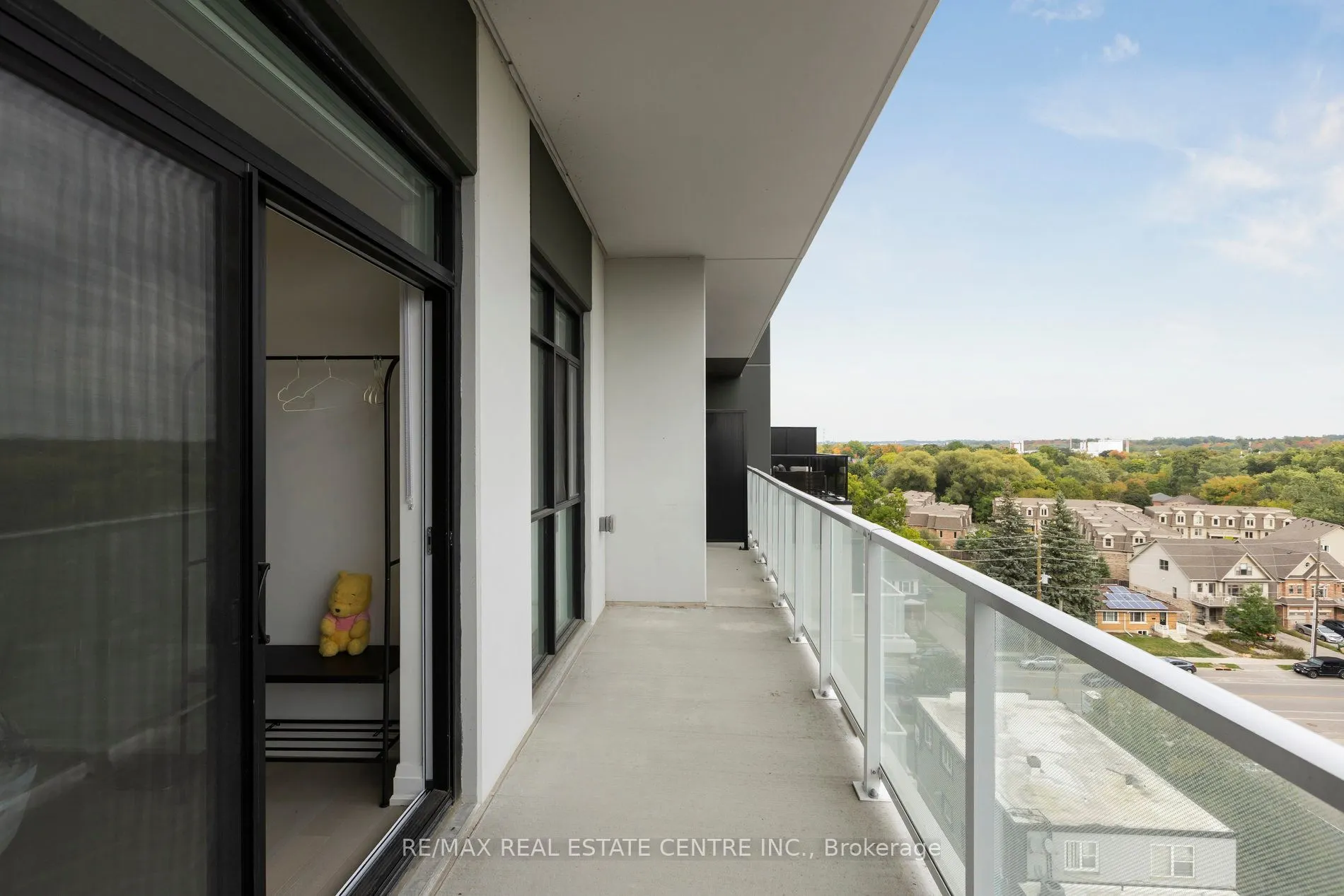 71 Wyndham Street S, #703