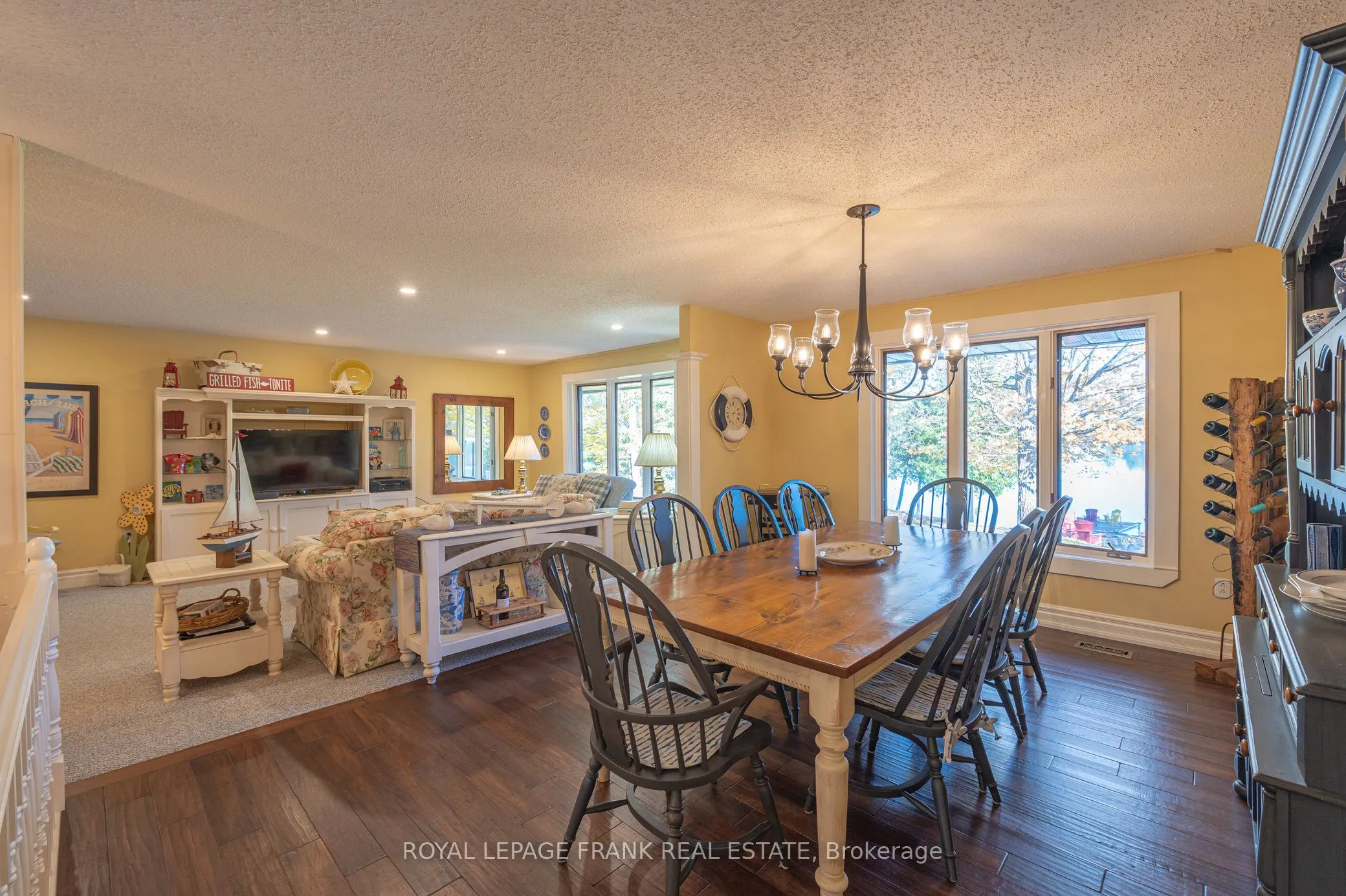 1187 Lakehurst Road