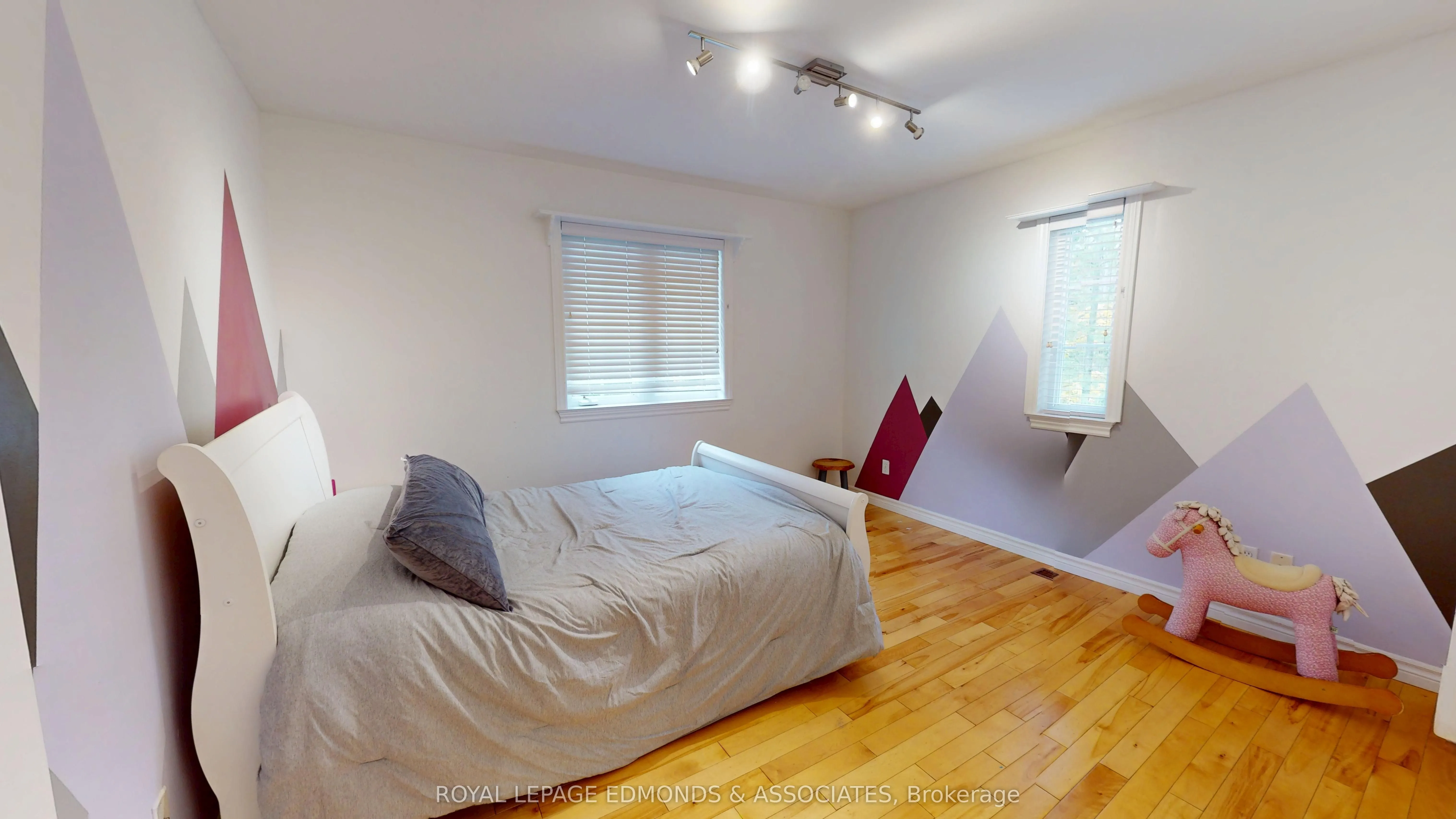 4 Steffen Street