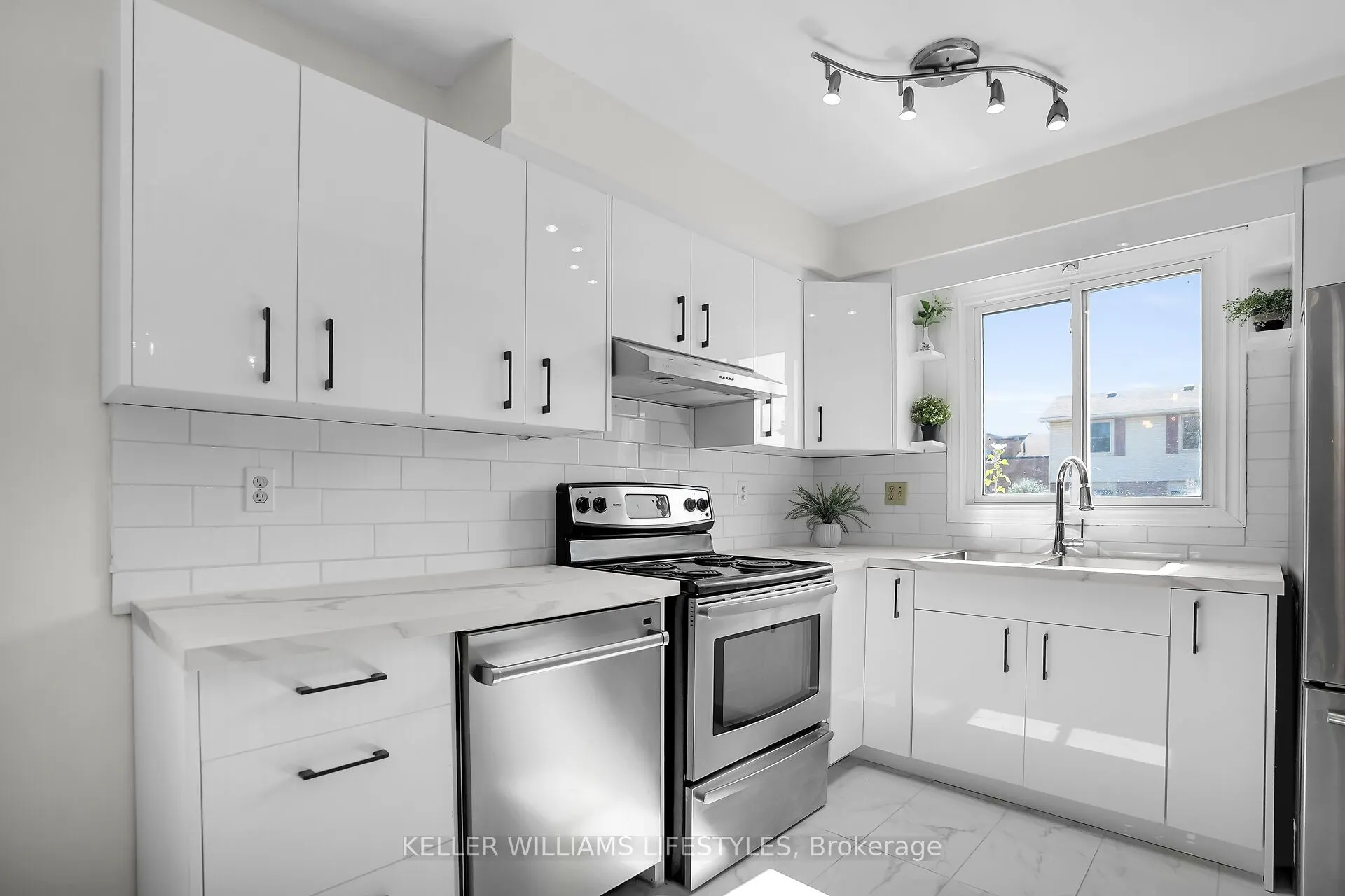 230 Clarke Road, #4
