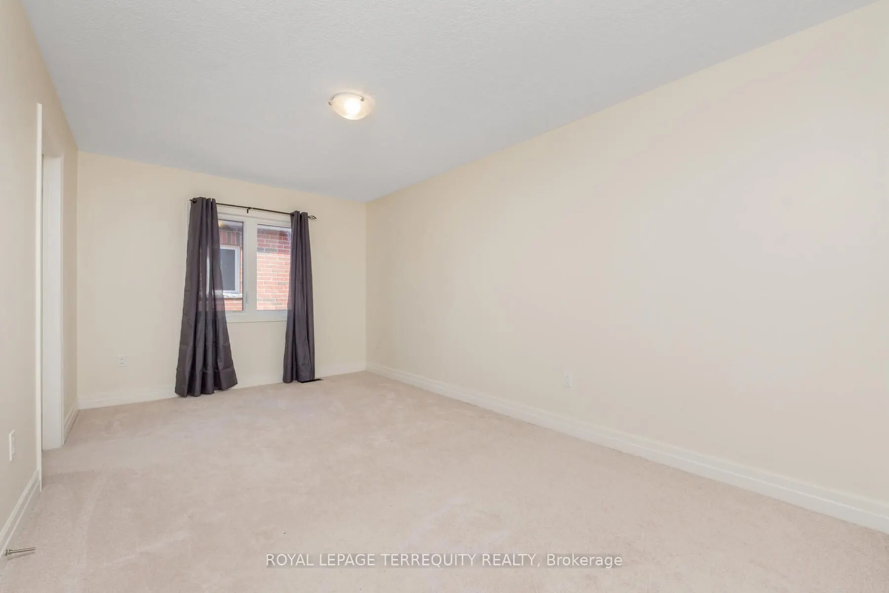 4516 Eclipse Way