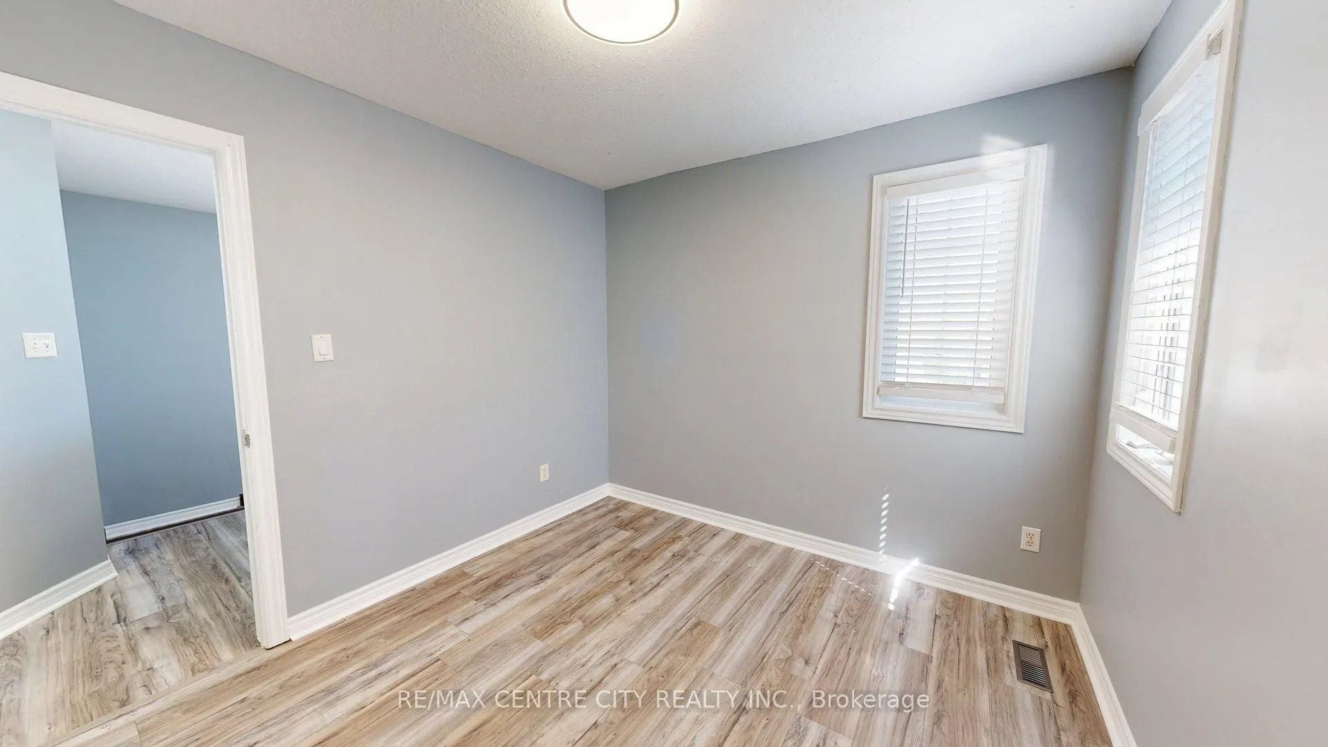 3252 Meadowgate Boulevard, #Upper