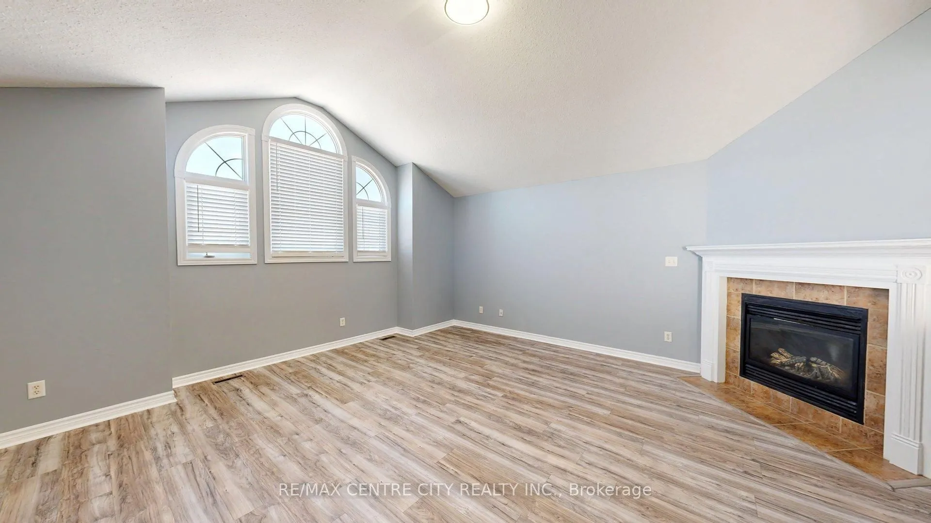 3252 Meadowgate Boulevard, #Upper