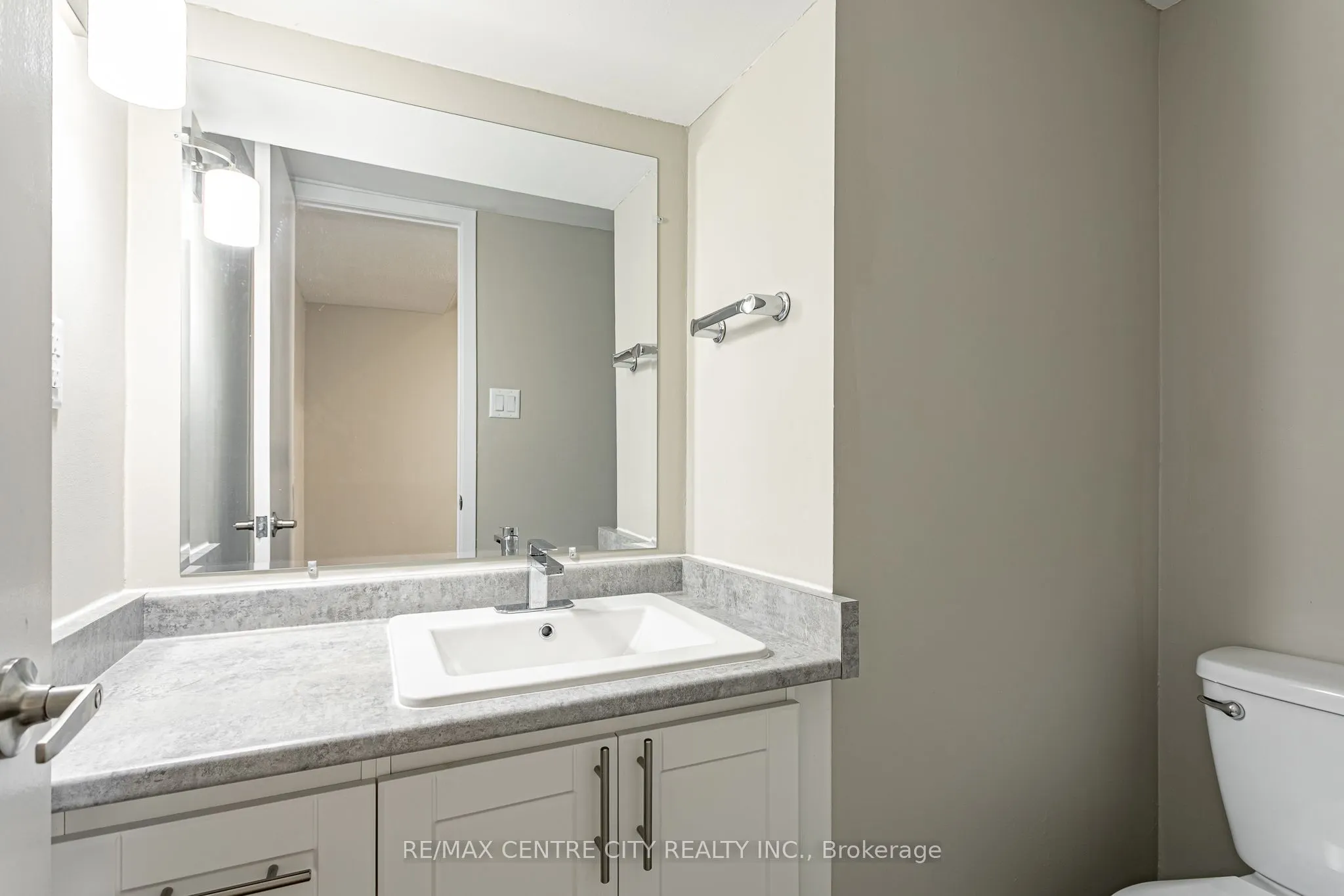 900 Pond View Road, #42