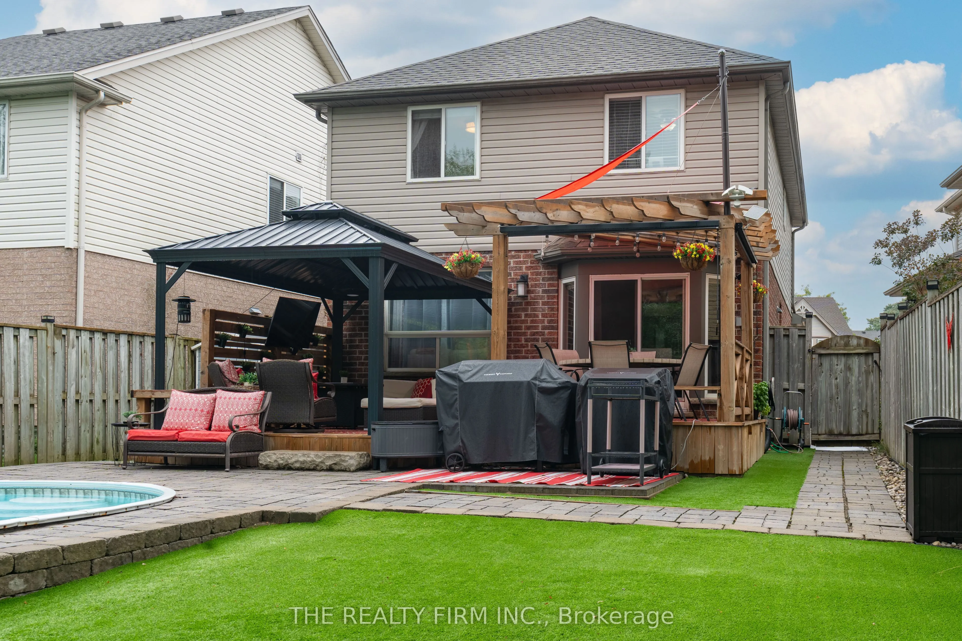 269 Rossmore Court