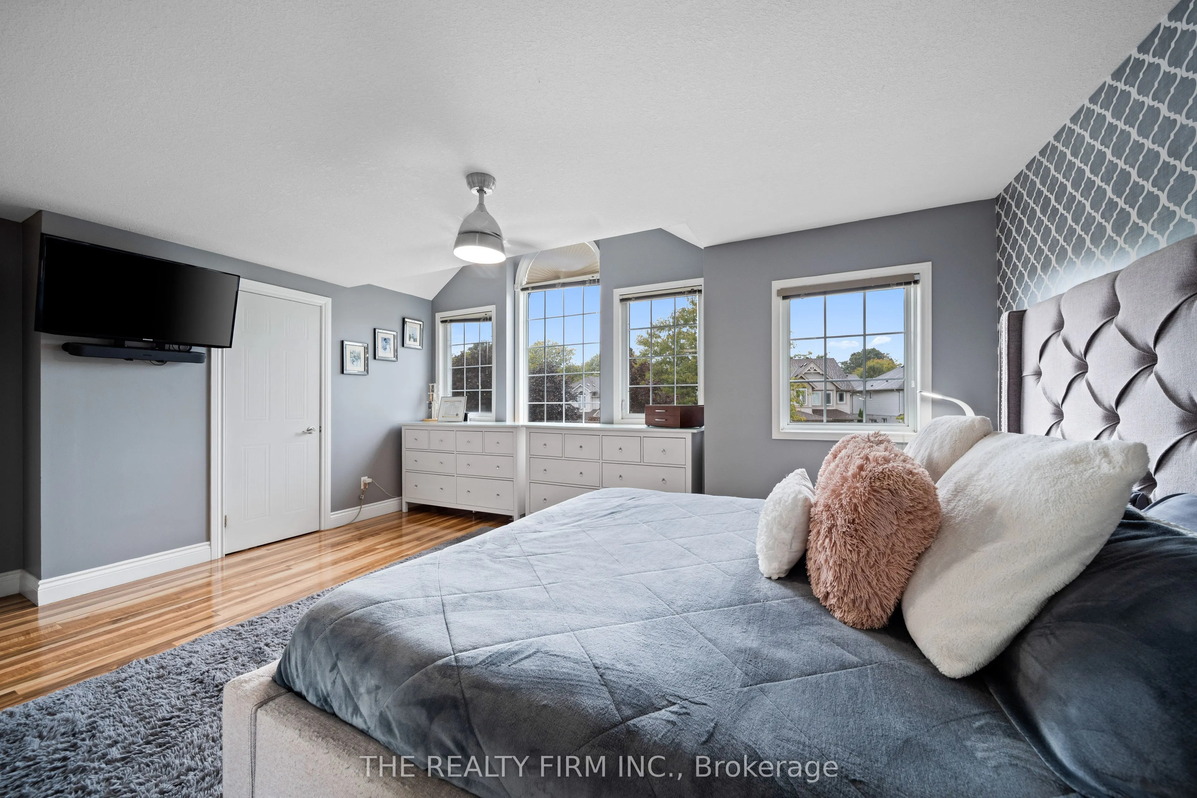 269 Rossmore Court