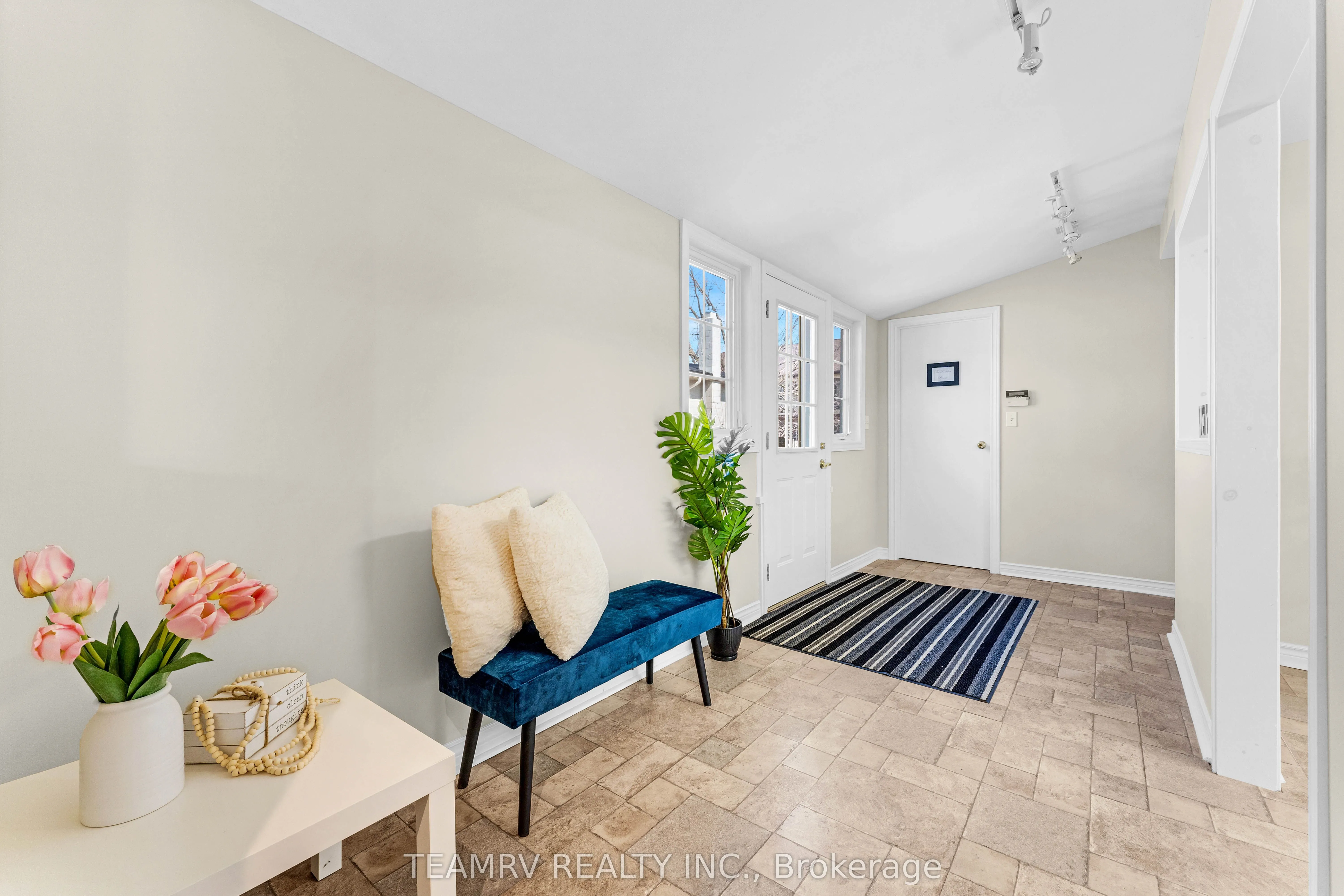 83 Finkle Street