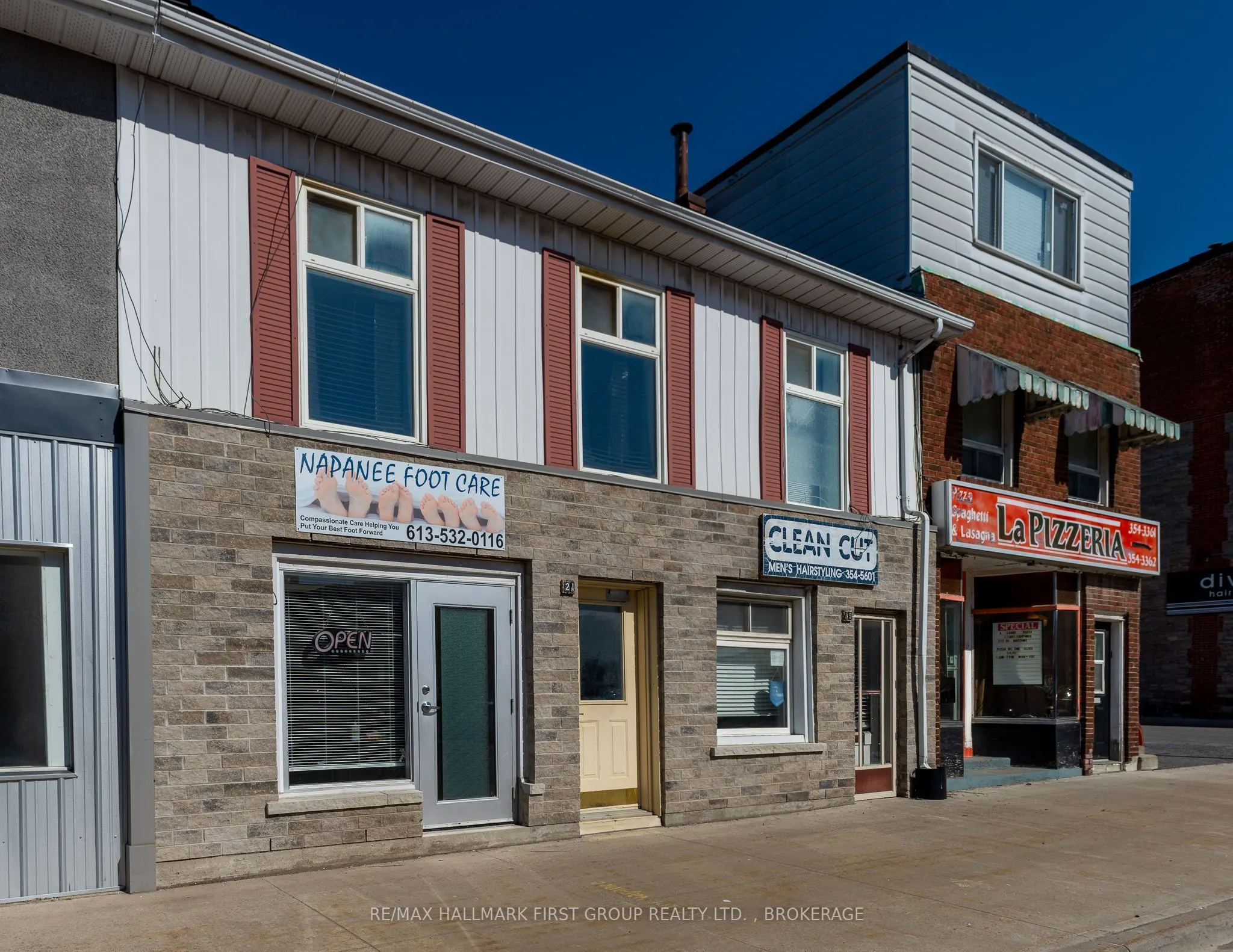 19/21 Dundas Street W