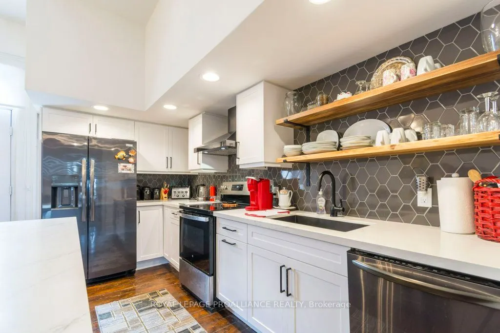 233 John Street, #5