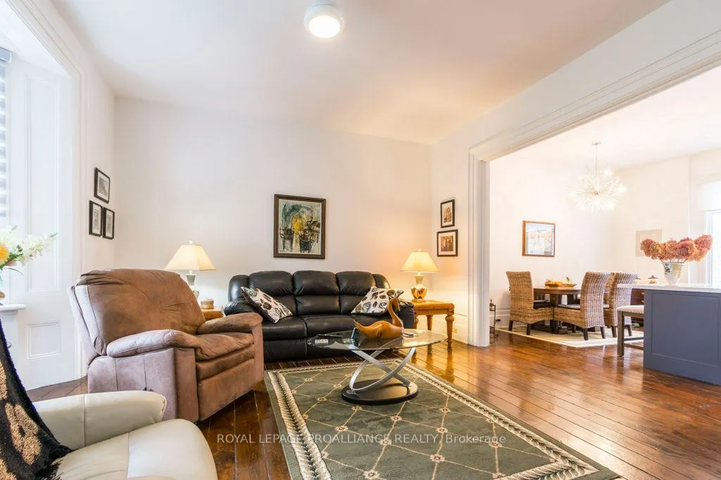 233 John Street, #5
