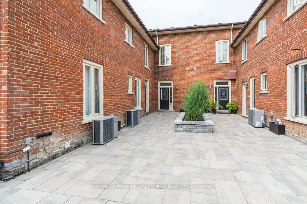 233 John Street, #5