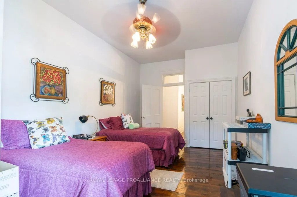 233 John Street, #5