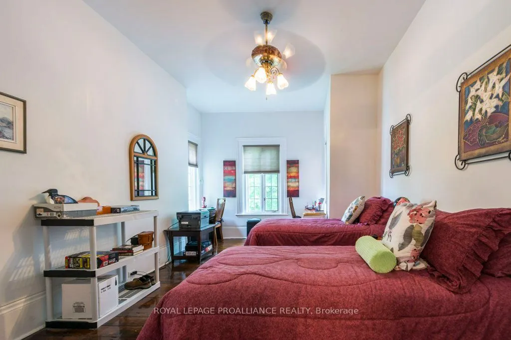233 John Street, #5
