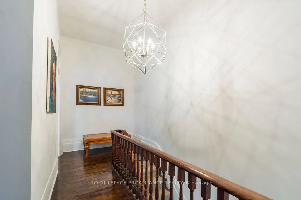 233 John Street, #5