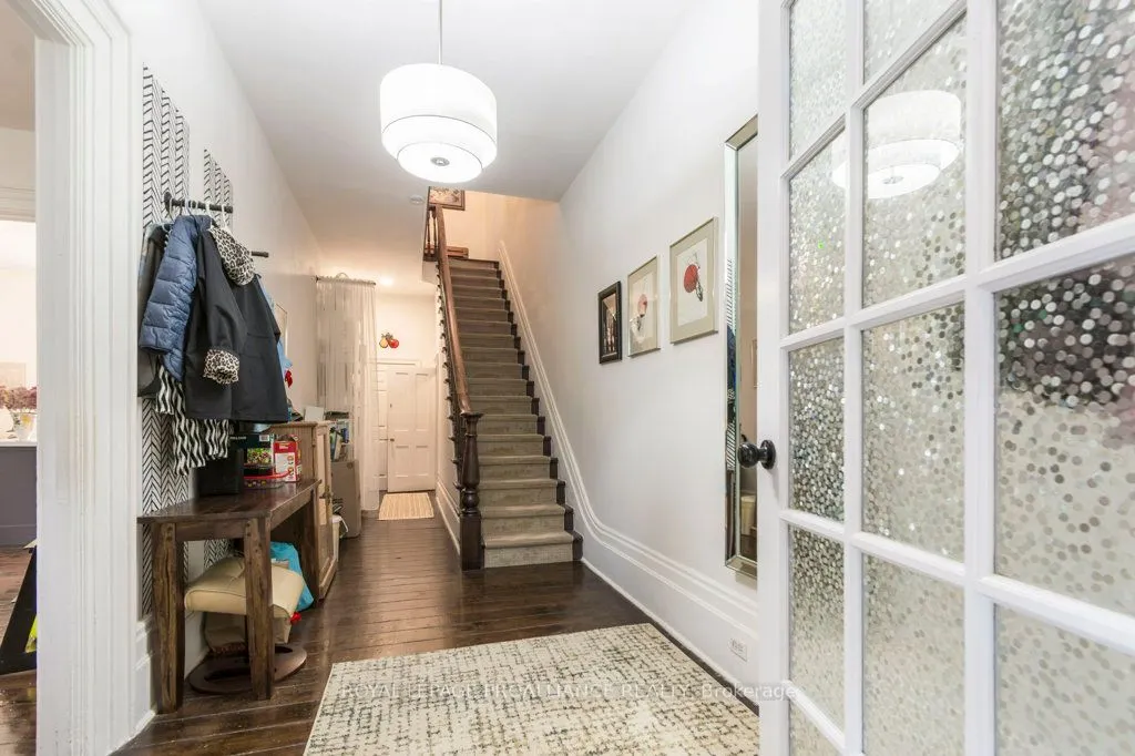 233 John Street, #5
