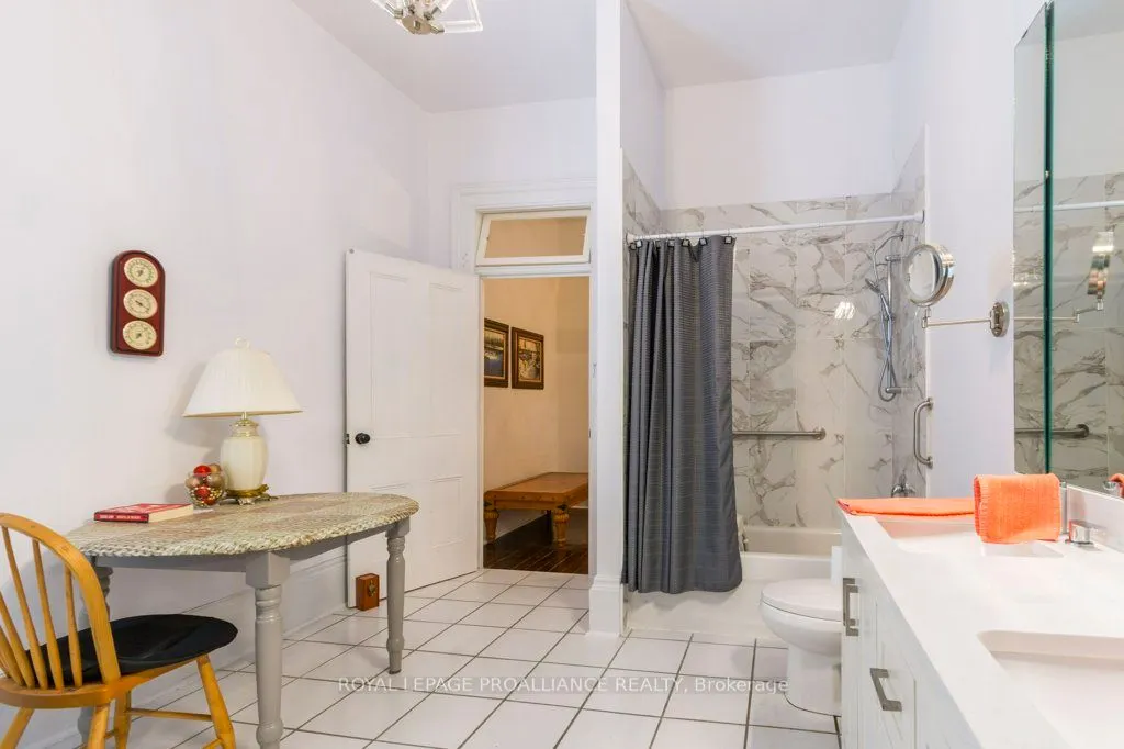 233 John Street, #5