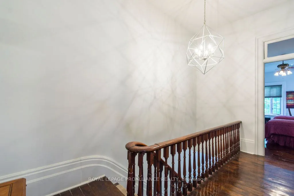 233 John Street, #5