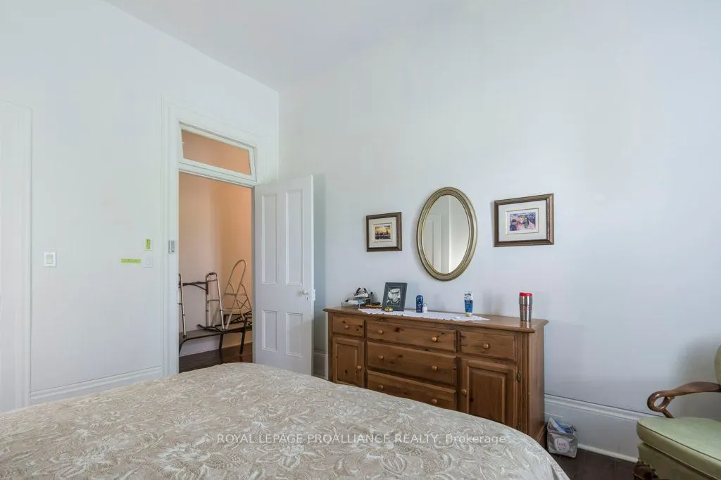 233 John Street, #5