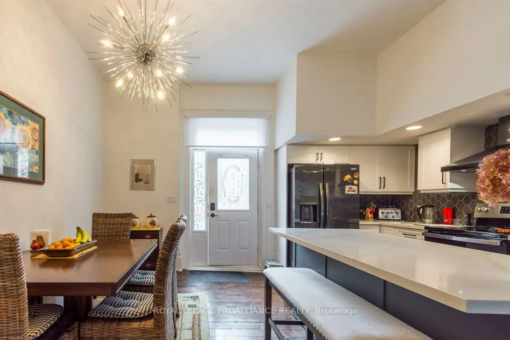 233 John Street, #5