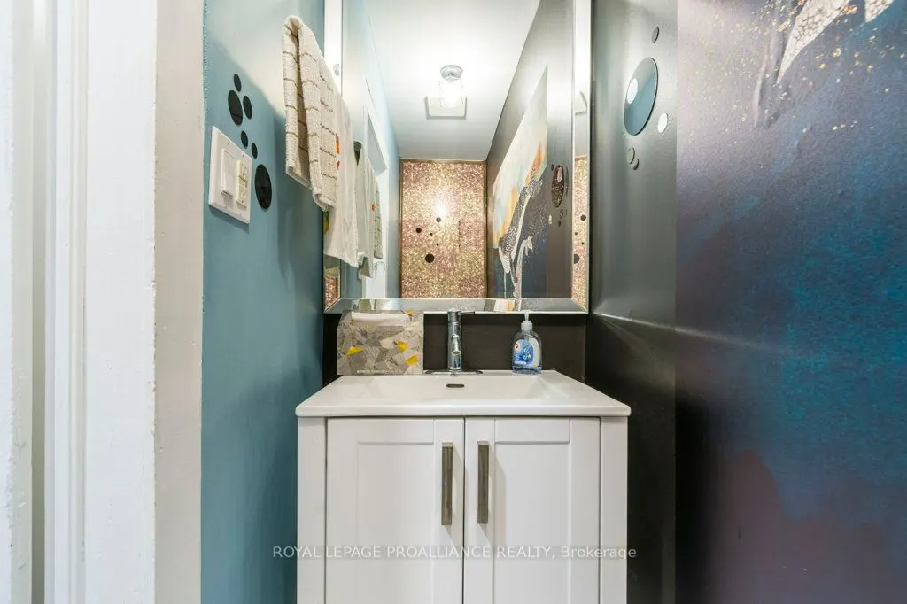 233 John Street, #5